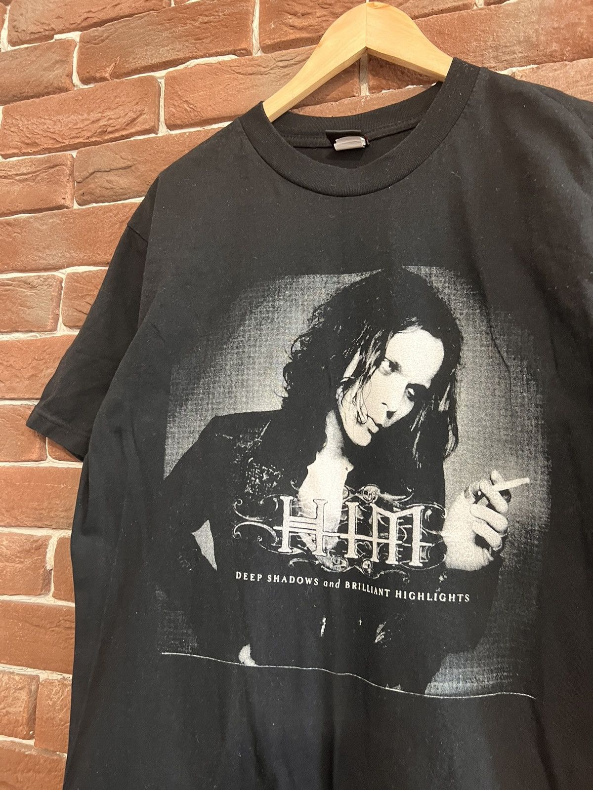 Band Tees Rare Vintage 00s HIM Rock Pop Band Tshirt Y2K Large Suede Size US M / EU 48-50 / 2 - 3 Thumbnail