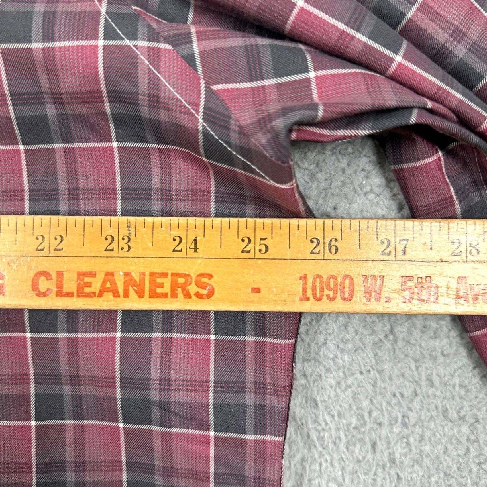 UNTUCKit UNTUCKit Mens 2XL Shirt Button Up Red Madras Plaid Wrinkle Free Authentic EUC Size US XXL / EU 58 / 5 - 5 Thumbnail