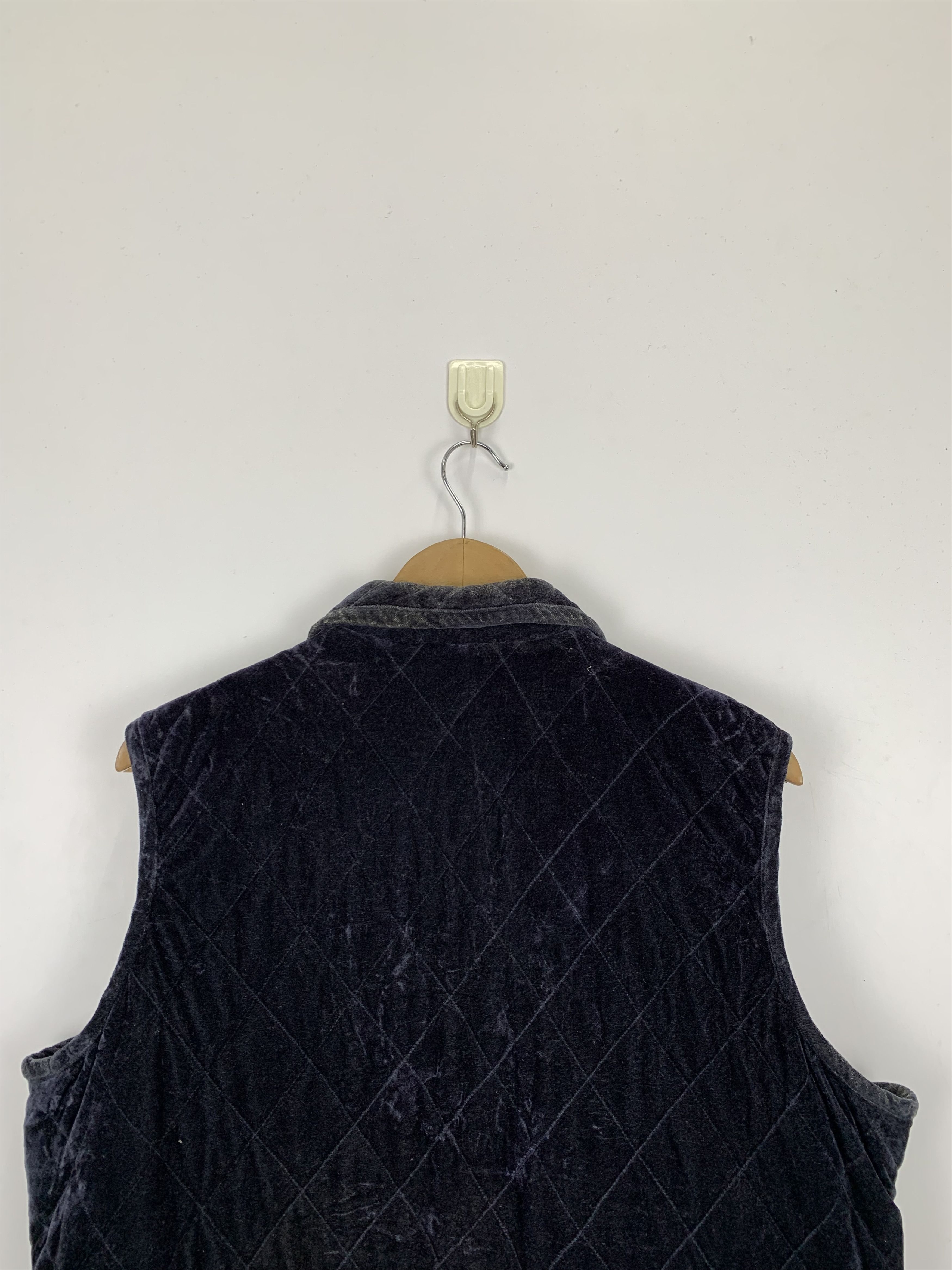 Japanese Brand Vintage Japanese Brand Velvet Vest J0973 Size US L / EU 52-54 / 3 - 4 Thumbnail