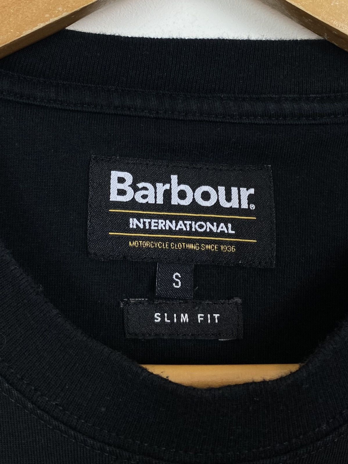 Barbour Barbour International Slim Fit T-Shirt Mens Size S Top Black Size US S / EU 44-46 / 1 - 4 Thumbnail
