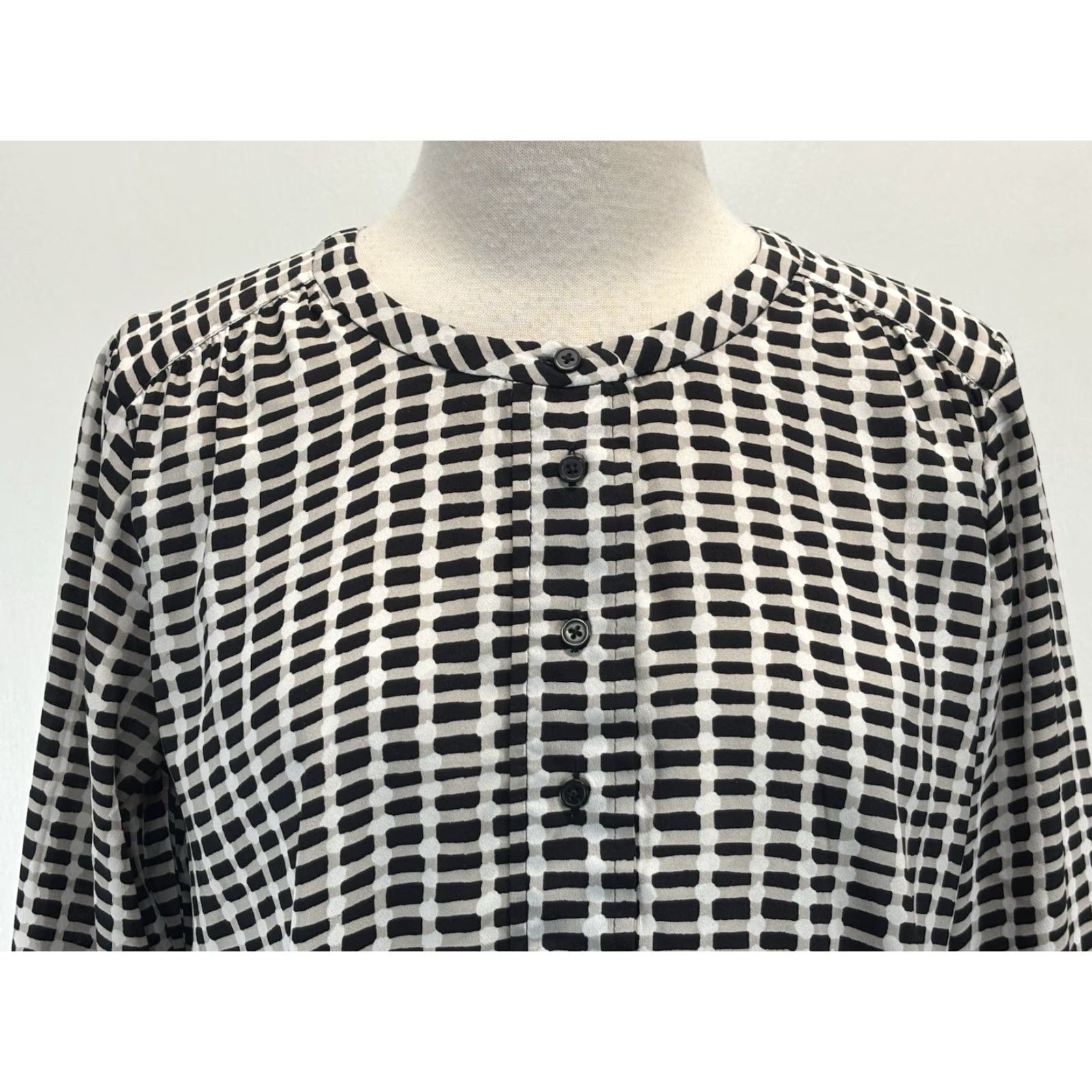 Loft VINTAGE not specified; use: LOFT Shift Dress Women S Black Check Knee Length Long Sleeve Size S / US 4 / IT 40 - 5 Thumbnail