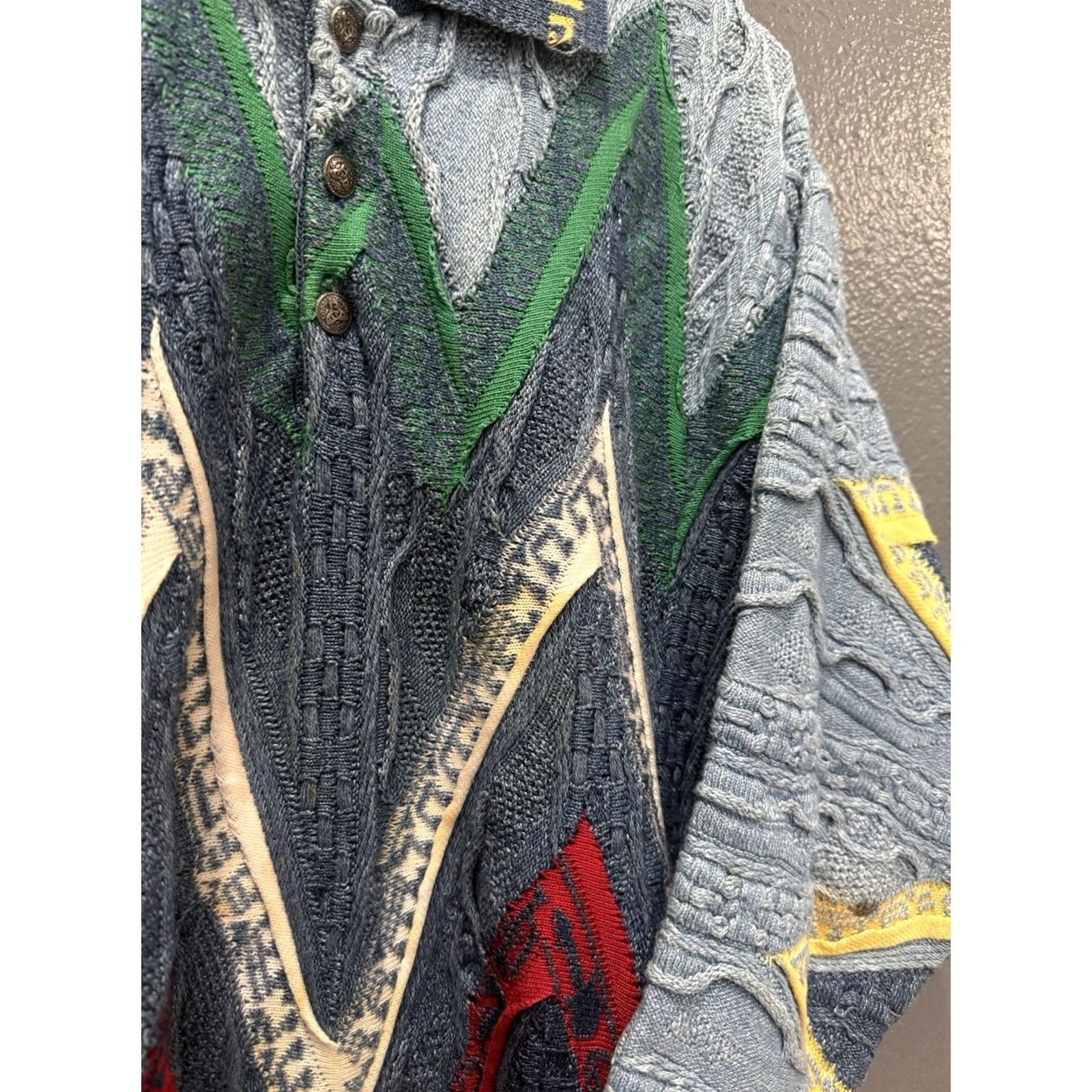Coogi VINTAGE Coogi Blues 3D Knit Sweater Mens Pullover M 90s Size US M / EU 48-50 / 2 - 3 Thumbnail
