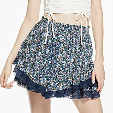 Aeropostale Aeropostale ditsy floral high waisted flippy lace trim skirt Size 34" / US 12 / IT 48 - 1 Thumbnail