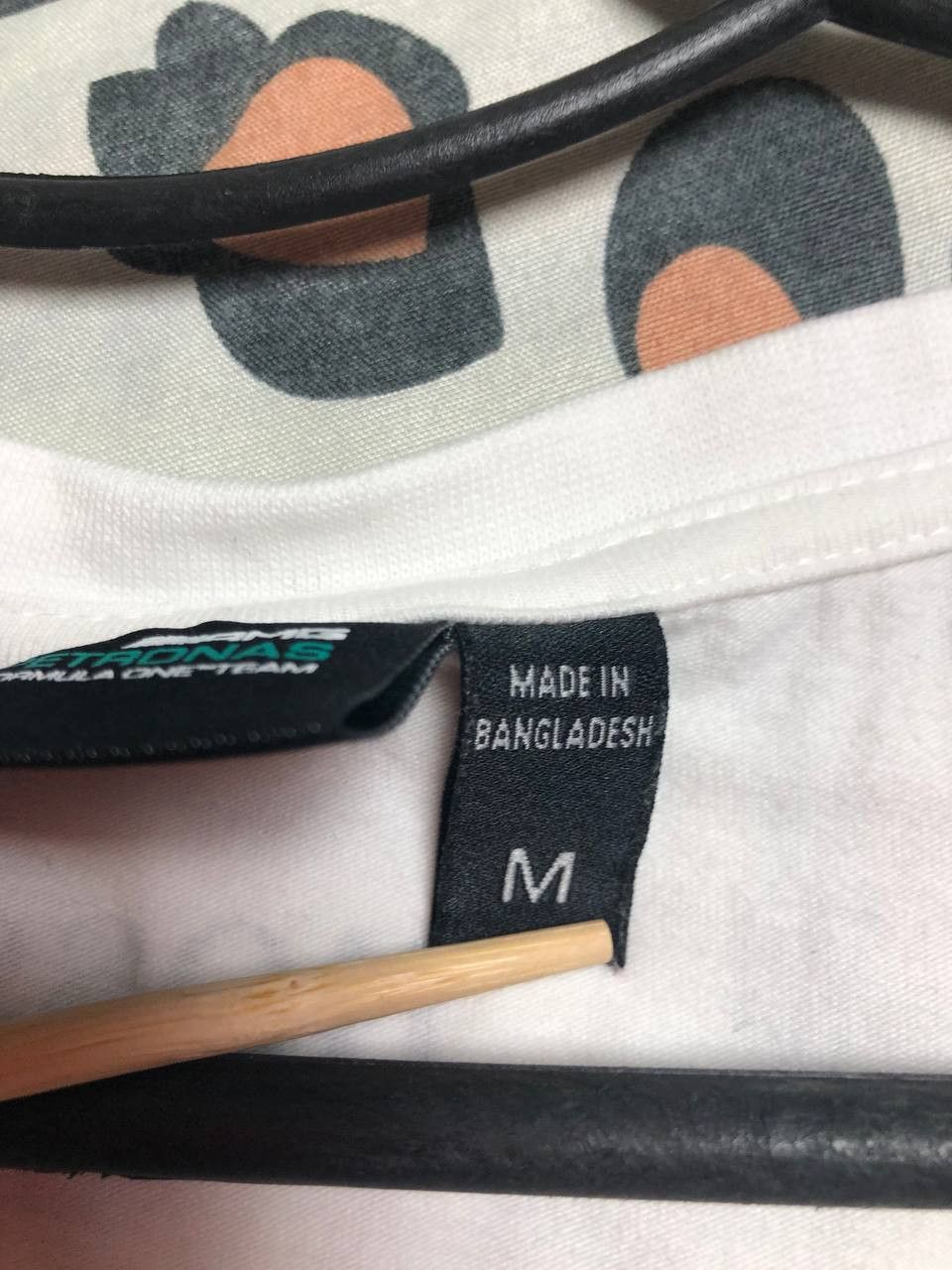 Mercedes-Benz Mersedes Benz AMG T- Shirts Petronas Size US M / EU 48-50 / 2 - 3 Thumbnail