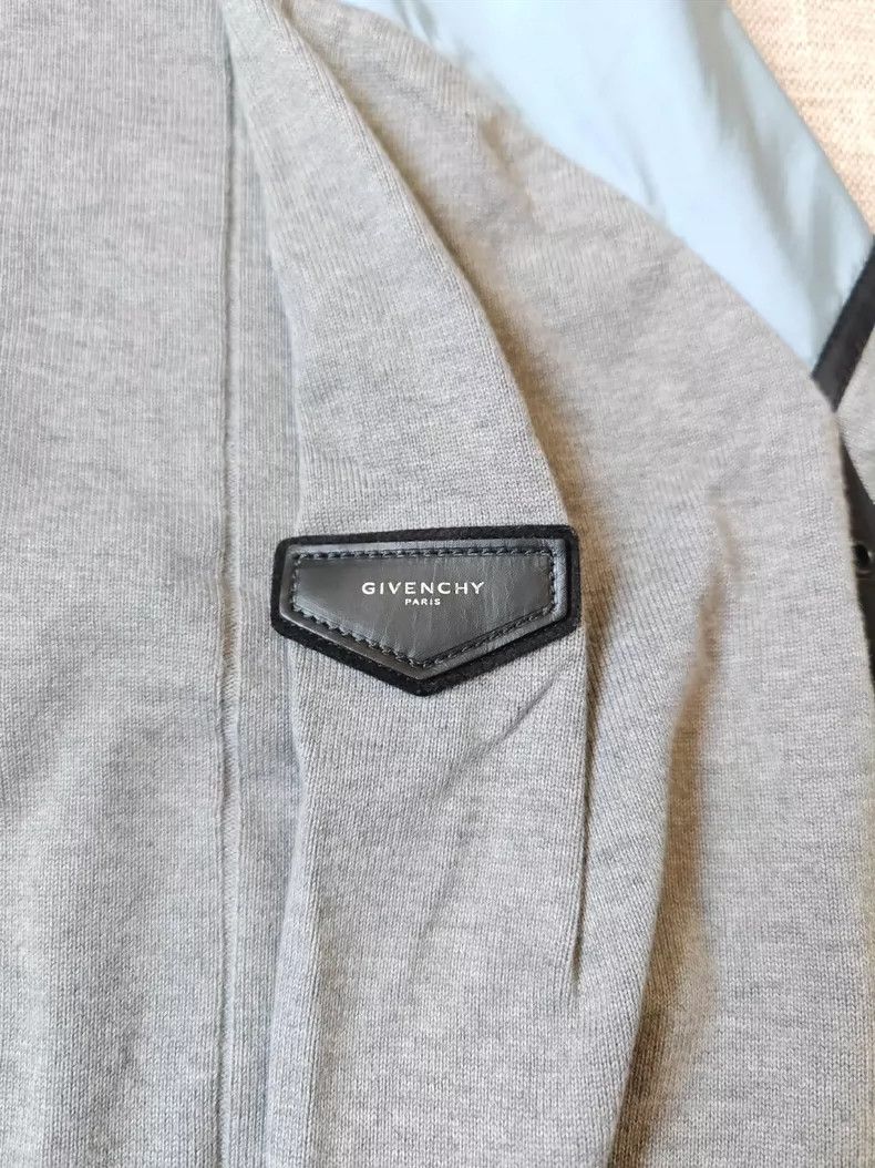 Givenchy Givenchy Men's Hoodie, Size US M / EU 48-50 / 2 - 6 Thumbnail