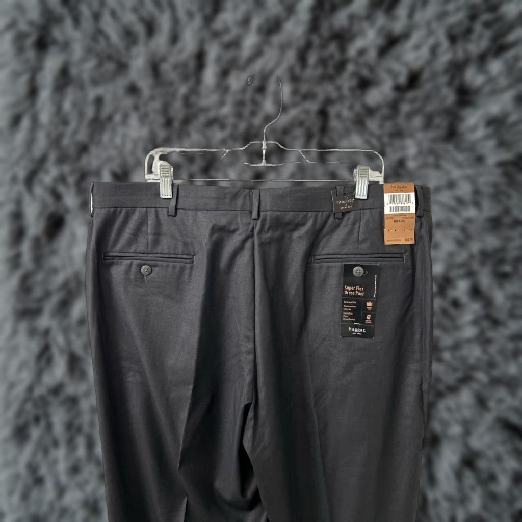 Haggar Haggar Super Flex Dress Pants Mens Size 40x32 Gray NWT Relaxed Fit Wrinkle Resistant Easy Care Pockets 5-Pocket Design Flat Front Size US 40 / EU 56 - 1 Thumbnail