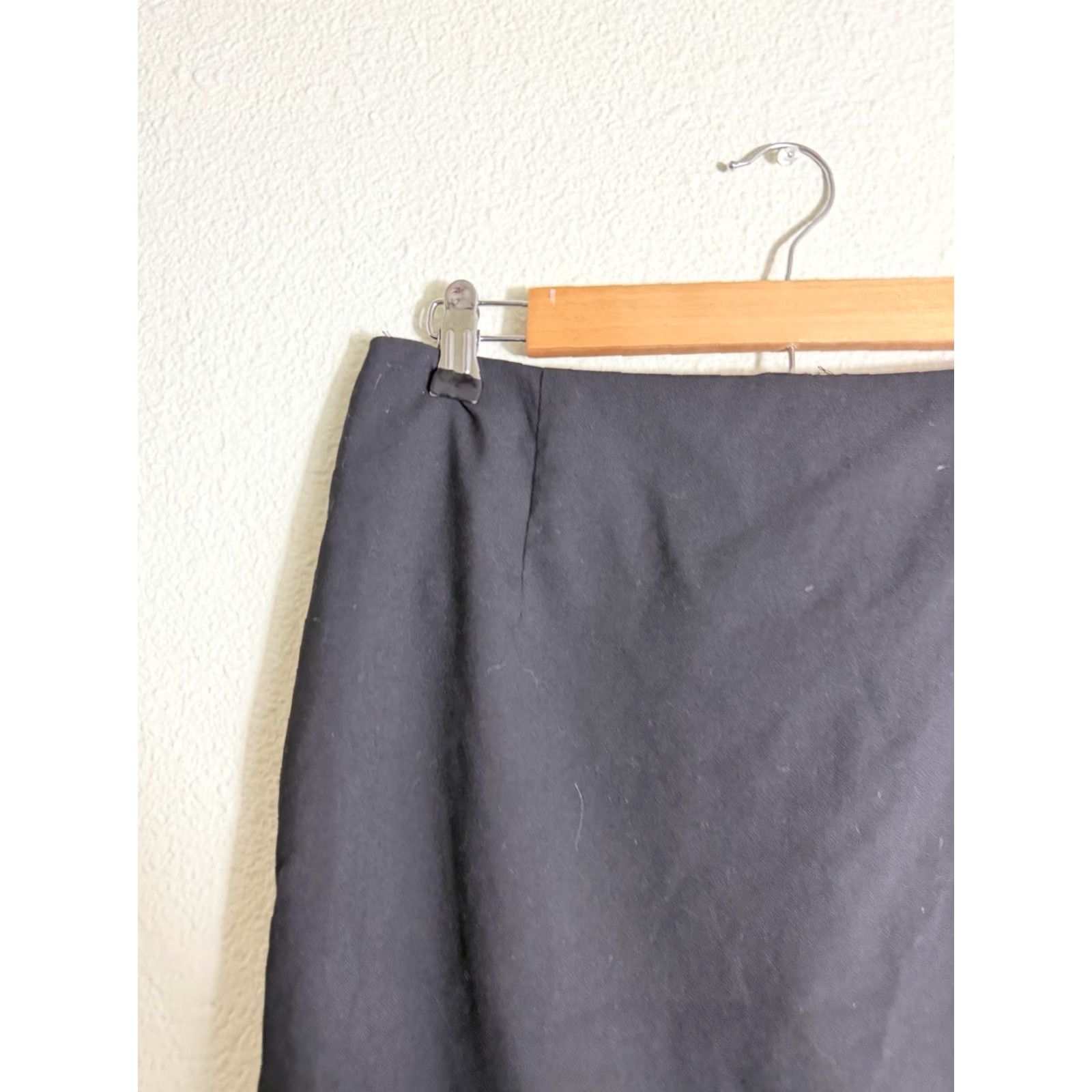 Banana Republic Banana Republic Skirt Women 8 Black Polyester Knee Length Straight Pencil 30x21 Regular Mens Womens Girls Size 30" / US 8 / IT 44 - 2 Thumbnail