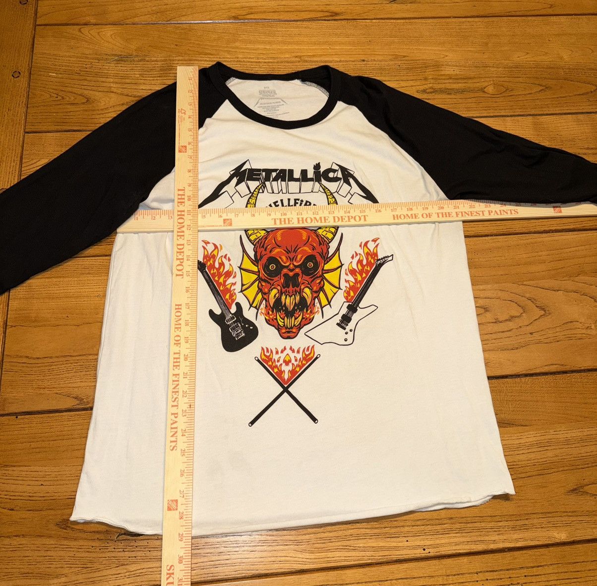 Metallica Metallica X Stranger Things Hellfire Club Raglan T-Shirt XL Size US XL / EU 56 / 4 - 7 Thumbnail