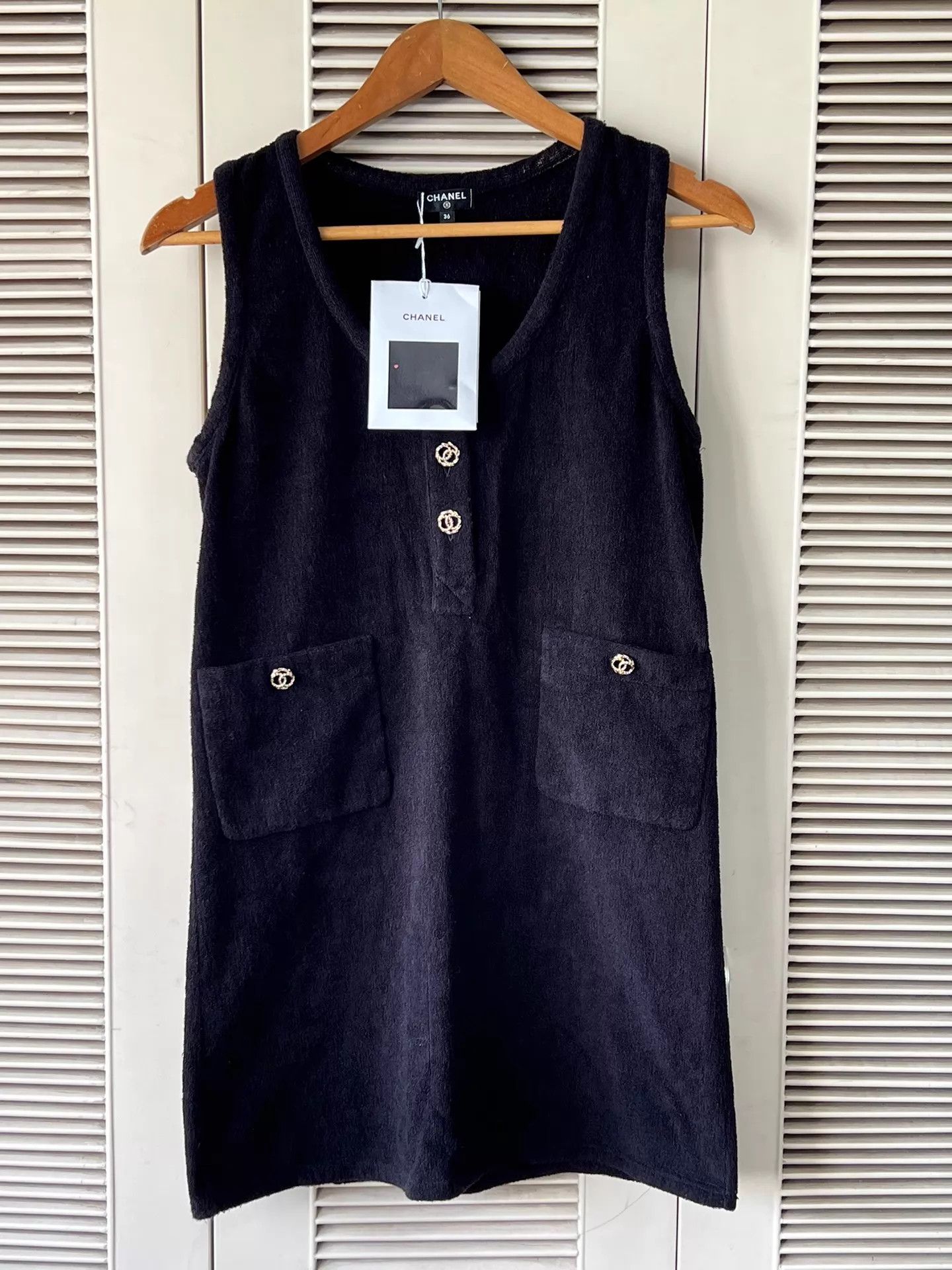 Chanel Chanel Sleeveless Black Dress w/ Gold Logo Size 36 Size XS / US 0-2 / IT 36-38 - 1 Thumbnail