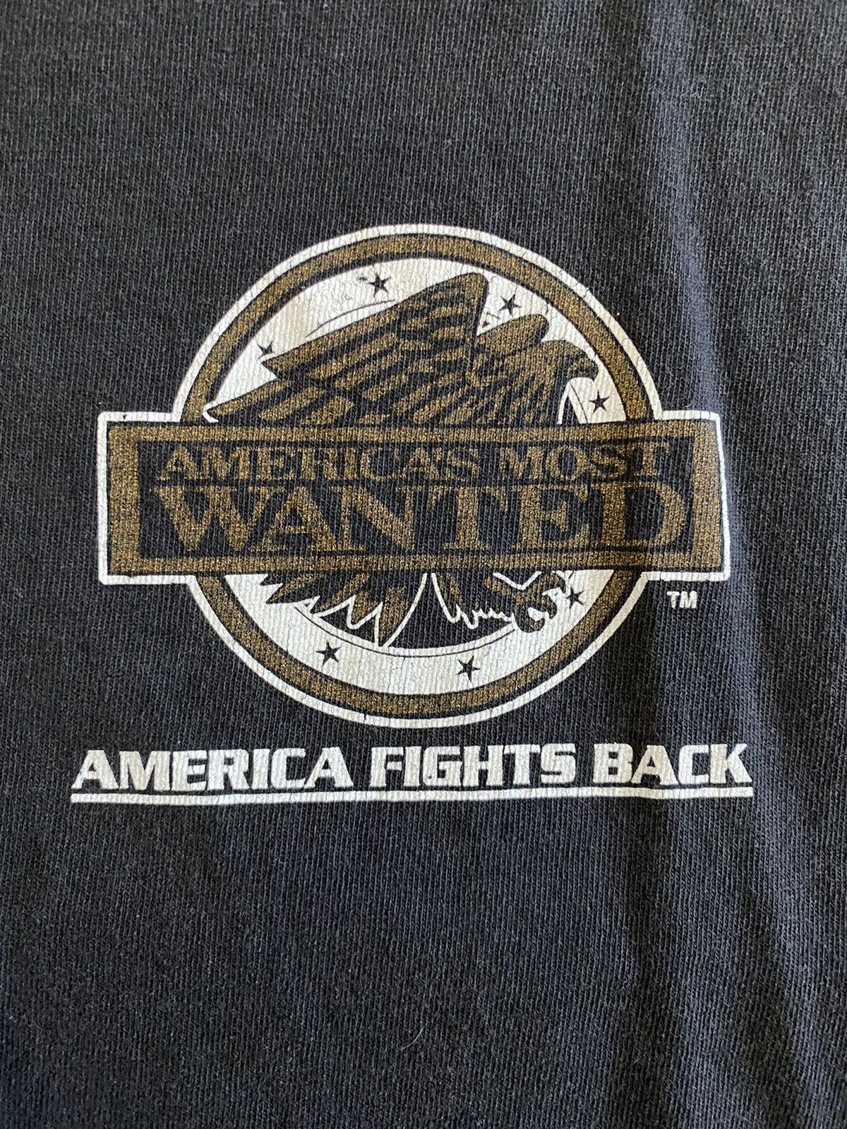 Vintage Vintage T-Shirt Y2K Americas Most Wanted Size US L / EU 52-54 / 3 - 8 Thumbnail