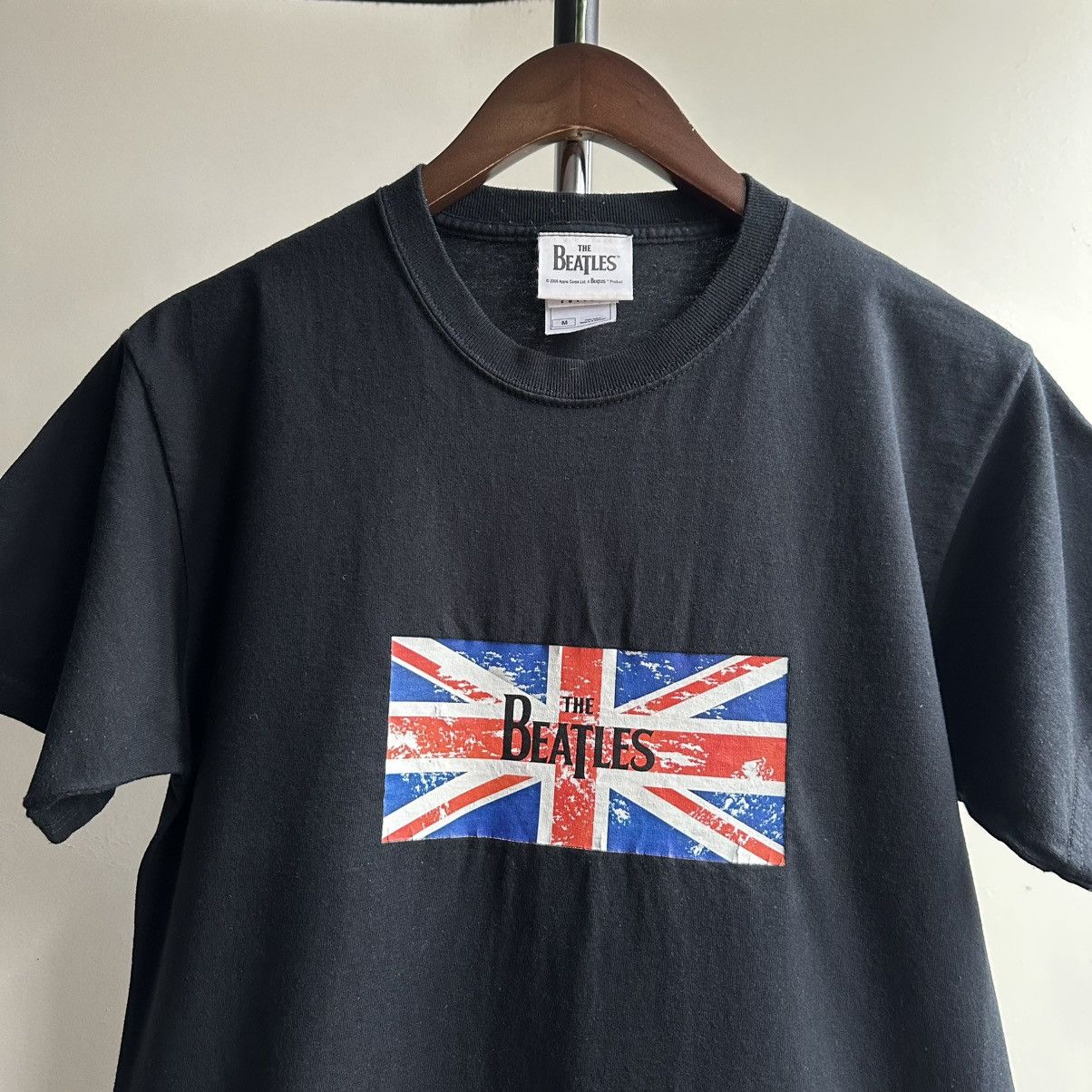 Band Tees × Vintage VINTAGE Y2K THE BEATLES BOX LOGO BAND TEE Size US M / EU 48-50 / 2 - 2 Thumbnail