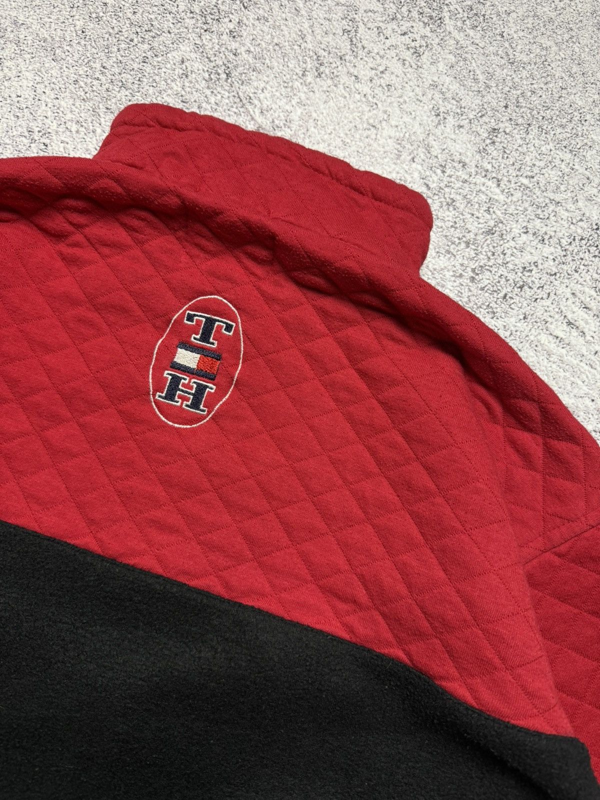 Tommy Hilfiger Rare Tommy Hilfiger Half Zip Fleece Sweatshirt Vintage Style Size US L / EU 52-54 / 3 - 16 Thumbnail