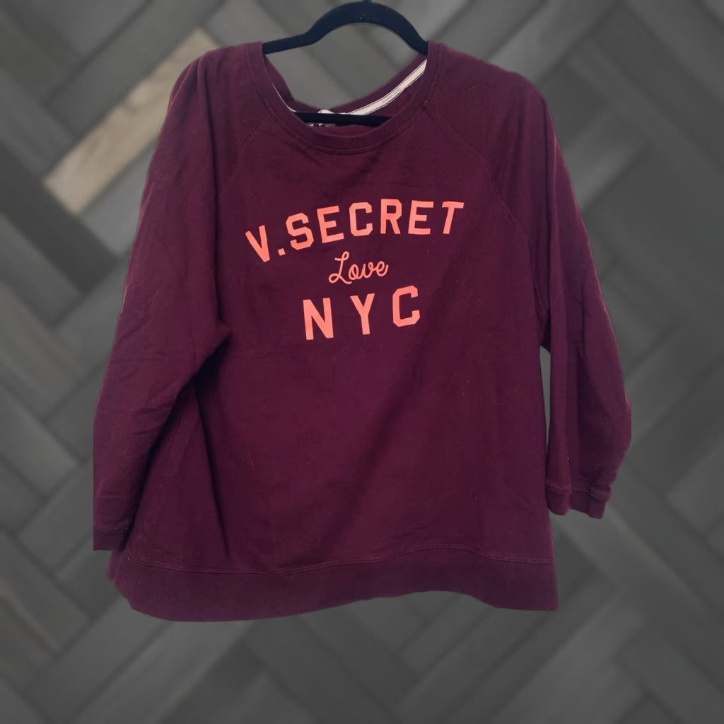 Victoria's Secret Victoria's Secret Sweatshirt Round Neck 'V.Secret Love NYC' L Purple EUC Women's Pullover Angel Logo Size L / US 10 / IT 46 - 1 Thumbnail