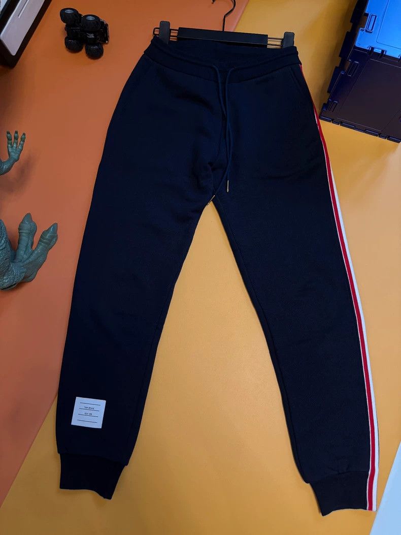Thom Browne THOM BROWNE Classic Stripe Sweatpants - dmc Size US 29 - 1 Thumbnail