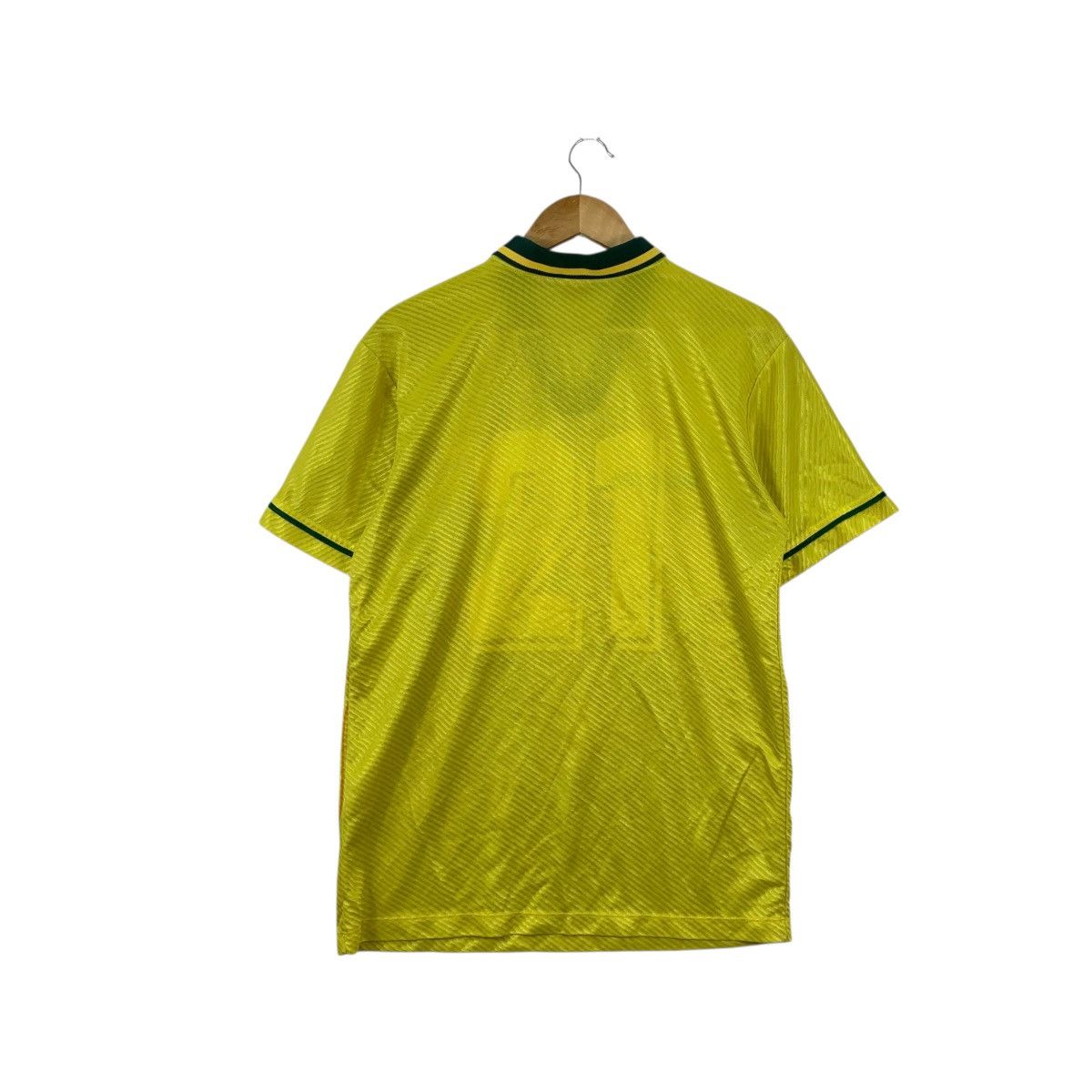 Umbro Vintage 1994 UMBRO BRAZIL FOOTBALL USA World Cup Jersey Tee Size US M / EU 48-50 / 2 - 7 Thumbnail