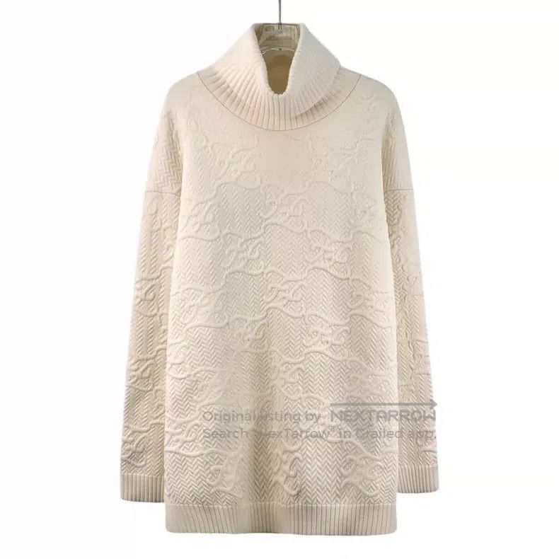 Fendi Fendi Off-white logo embossed high-neck wool knit sweater Size M / US 6-8 / IT 42-44 - 1 Thumbnail