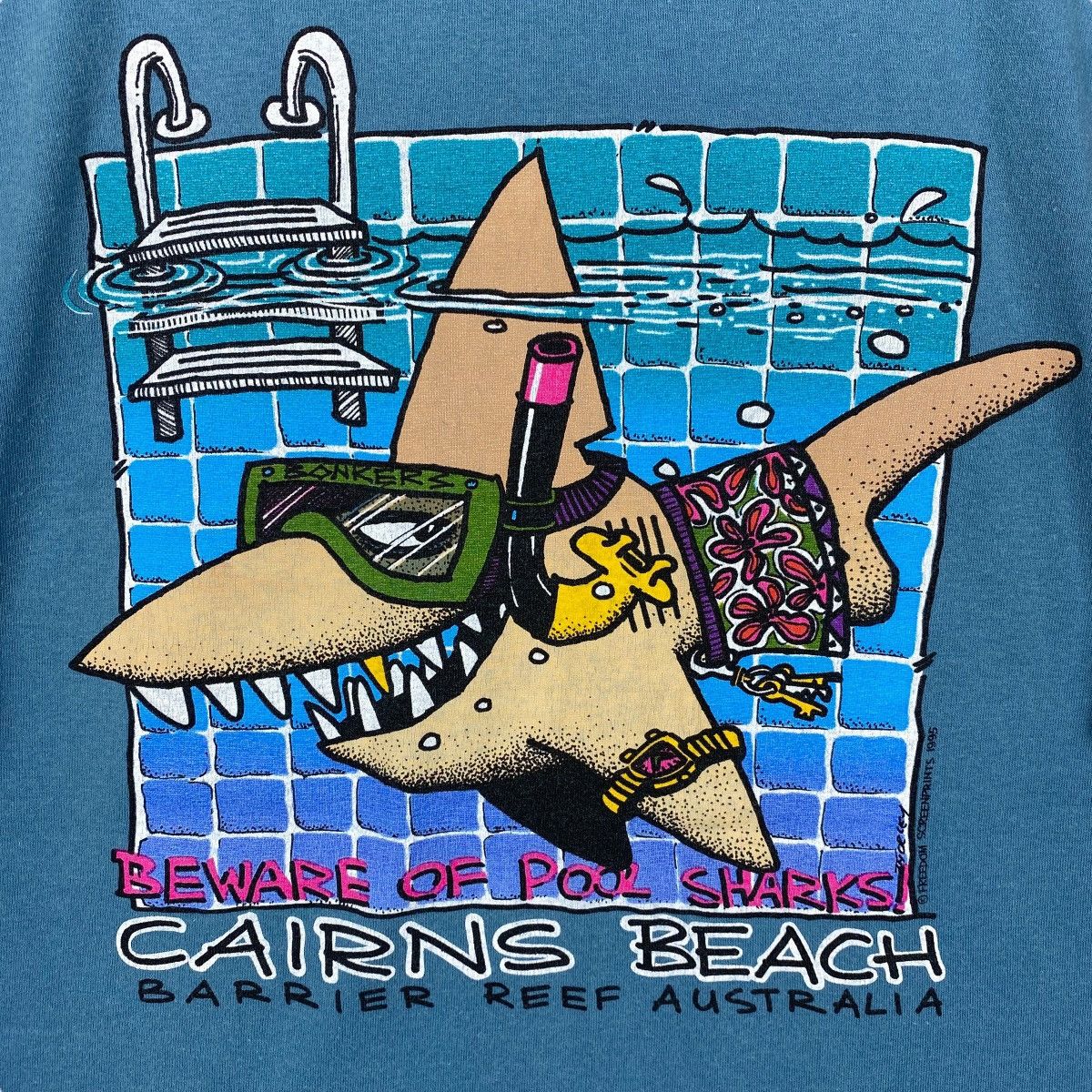Vintage Vintage 90's BONKERS CLOTHING Cairns Beach Graphic Tee Shirt Size US M / EU 48-50 / 2 - 2 Thumbnail