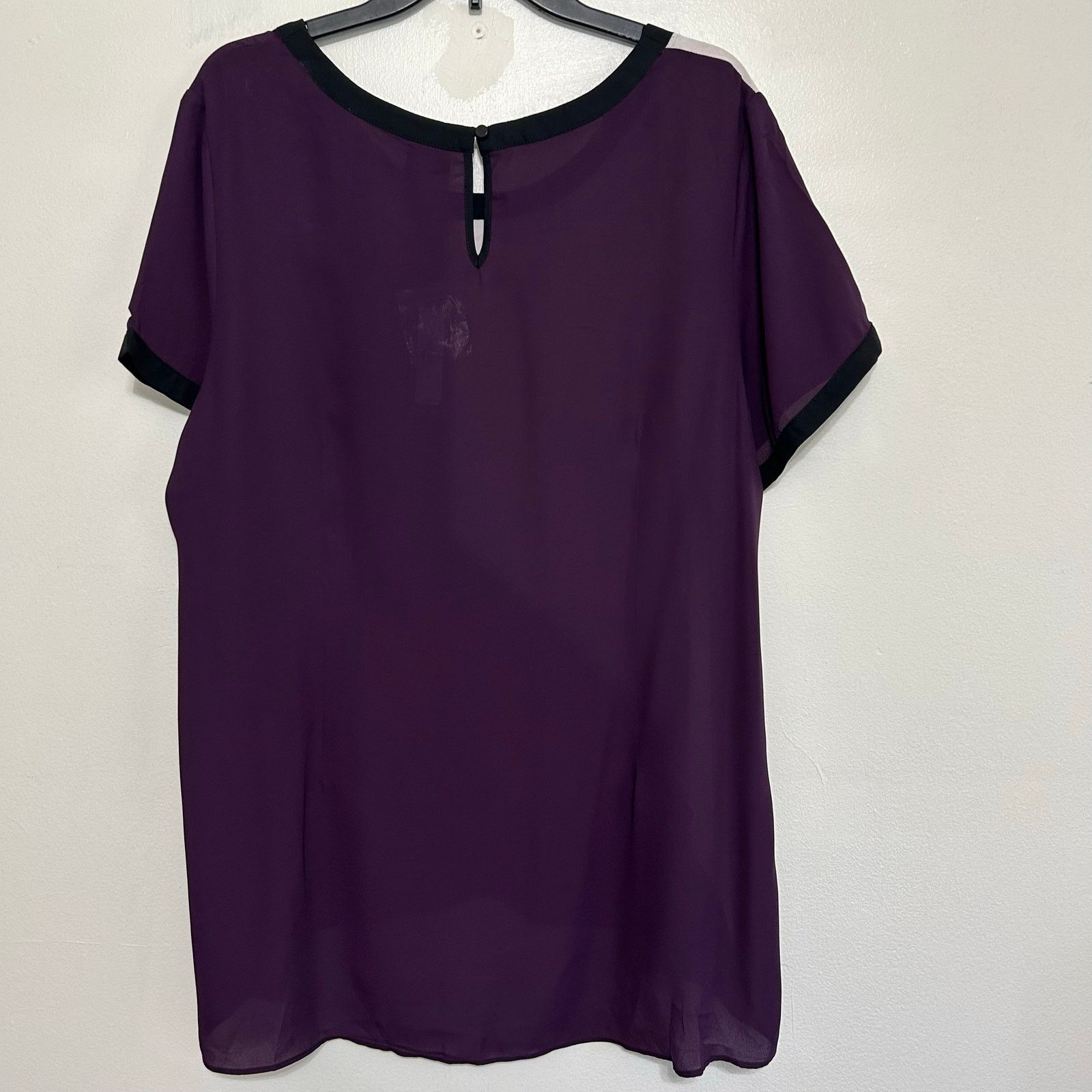 Worthington Worthington 1X NWT Sheer Colorblock Blouse Keyhole Back Size XXL / US 16-18 / IT 52-54 - 2 Thumbnail