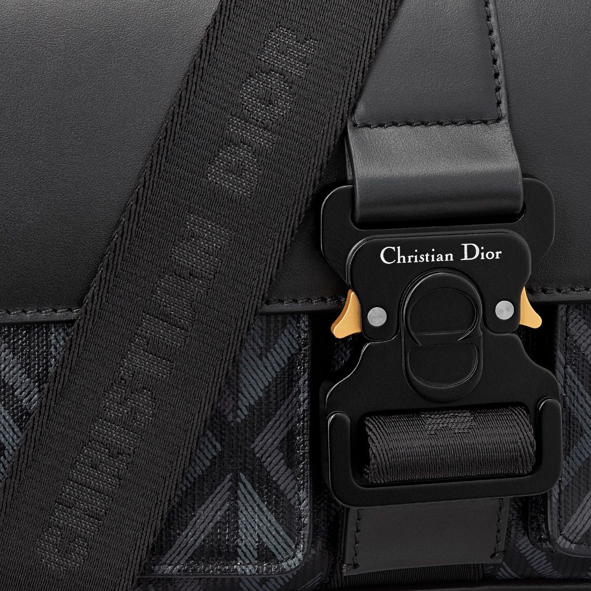 Dior o1bcso1str0226 Size:OS/Hit The Road Bag Bag in Black Size ONE SIZE - 6 Thumbnail