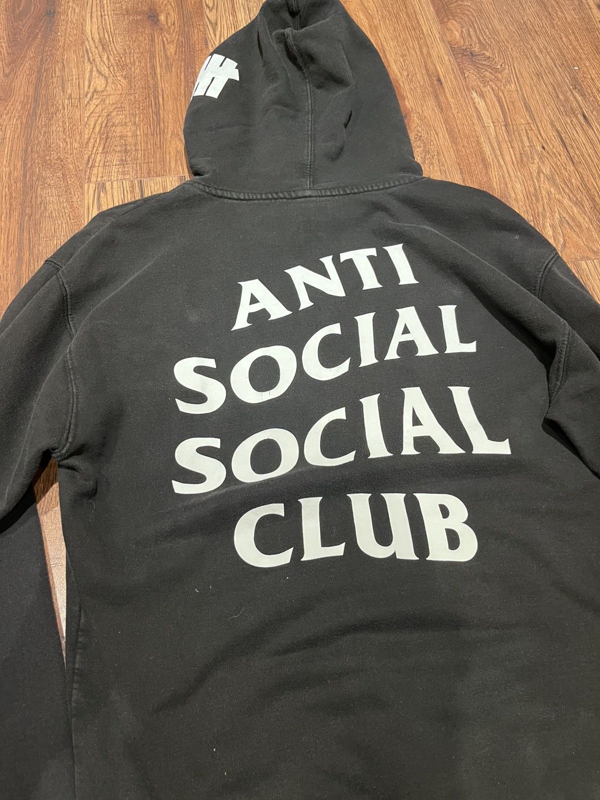 Anti Social Social Club × Undefeated Anti Social Social Club X Undefeated y2k Hoodie Sweatshirt Size US L / EU 52-54 / 3 - 2 Thumbnail