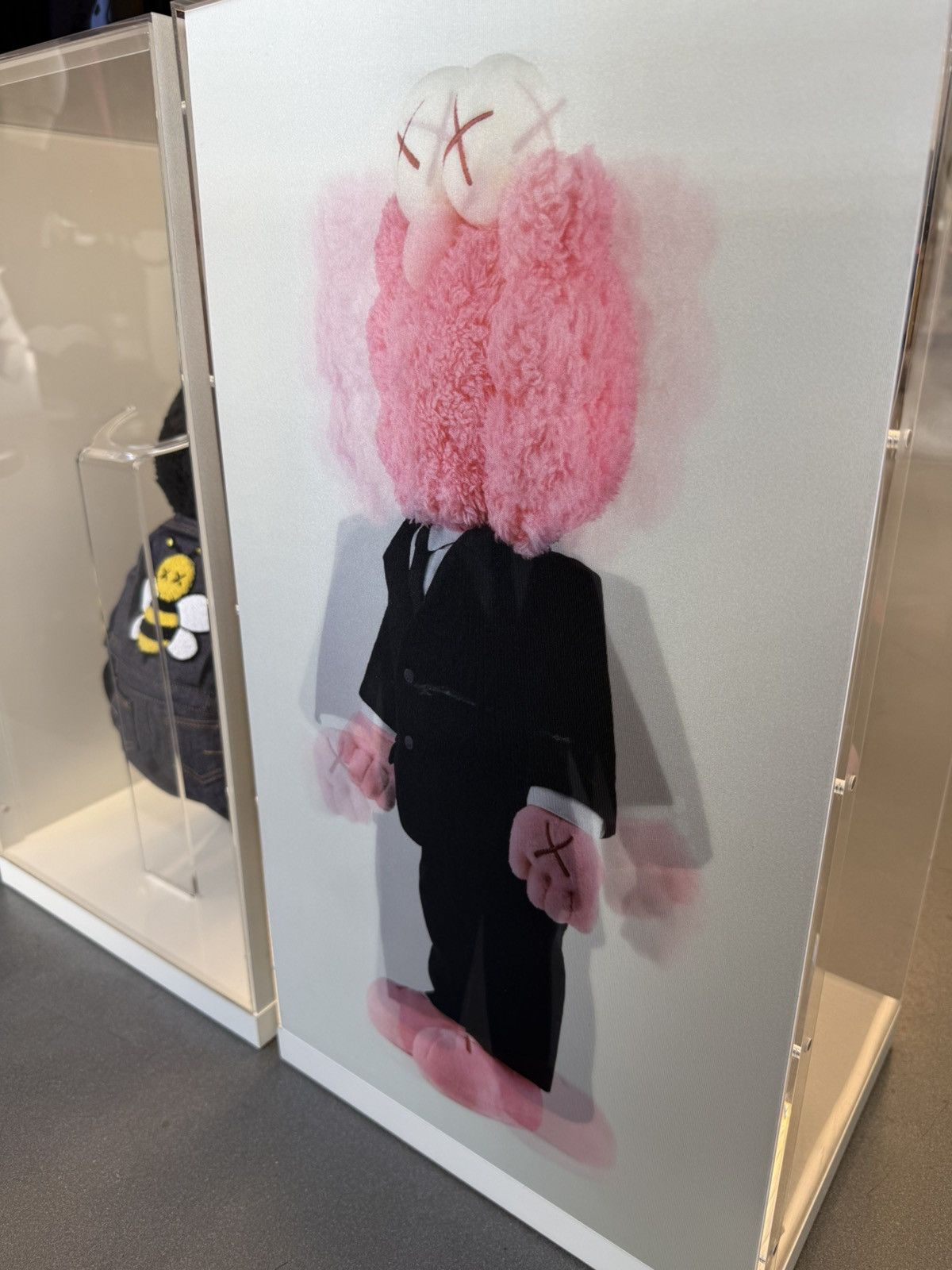 Dior × Kaws 2019 Kaws BFF Dior Plush Set Of 2 Pink & Black Size ONE SIZE - 8 Thumbnail