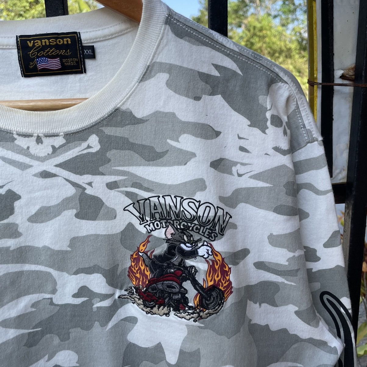 Vanson Leathers 🔥Vanson Leathers Embroidered Tom And Jerry Logo Camo Tee Size US XL / EU 56 / 4 - 8 Thumbnail