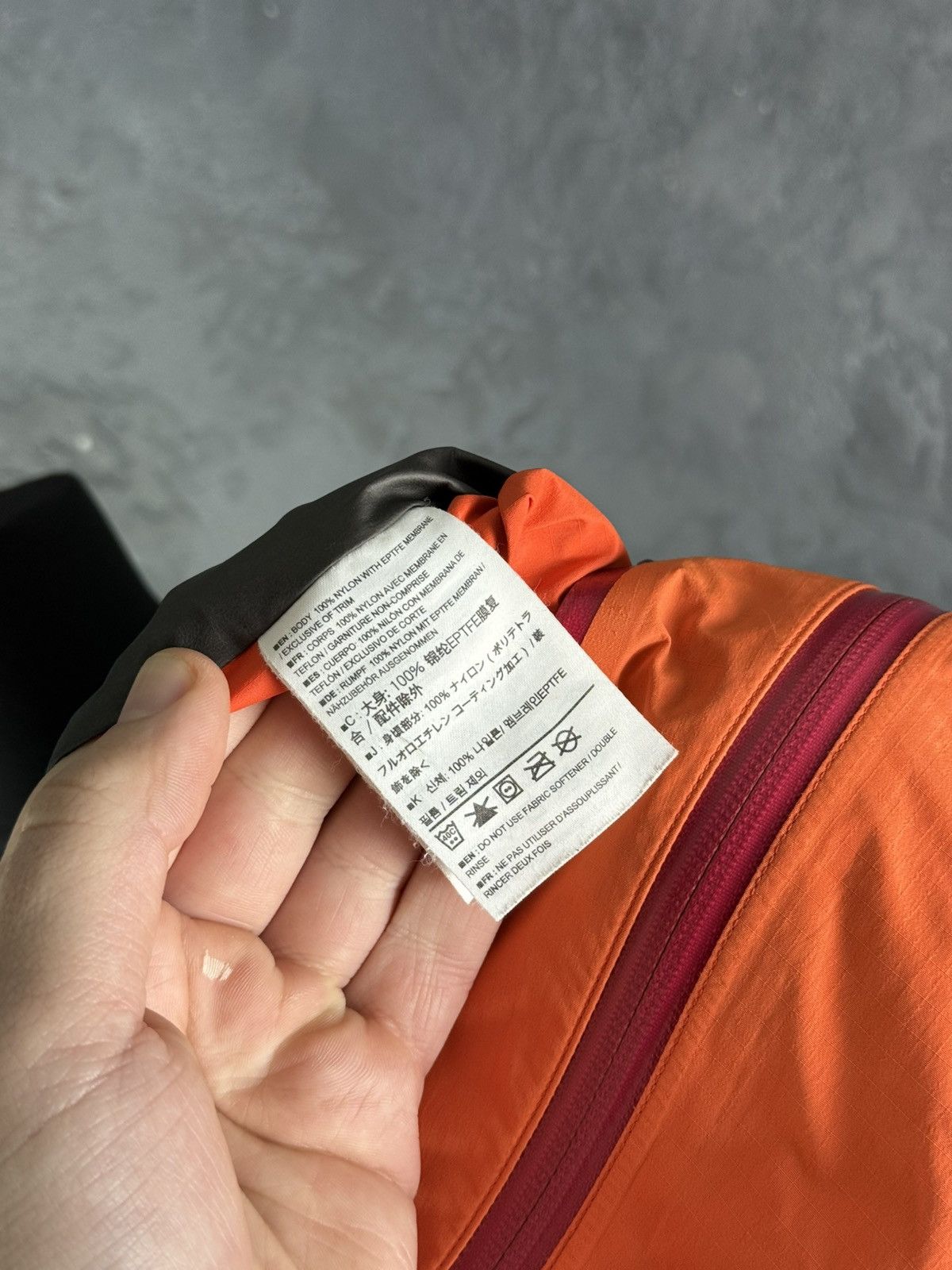 Arc'teryx Vintage Arc'teryx Alpha SI Goretex Jacket Size S / US 4 / IT 40 - 21 Thumbnail