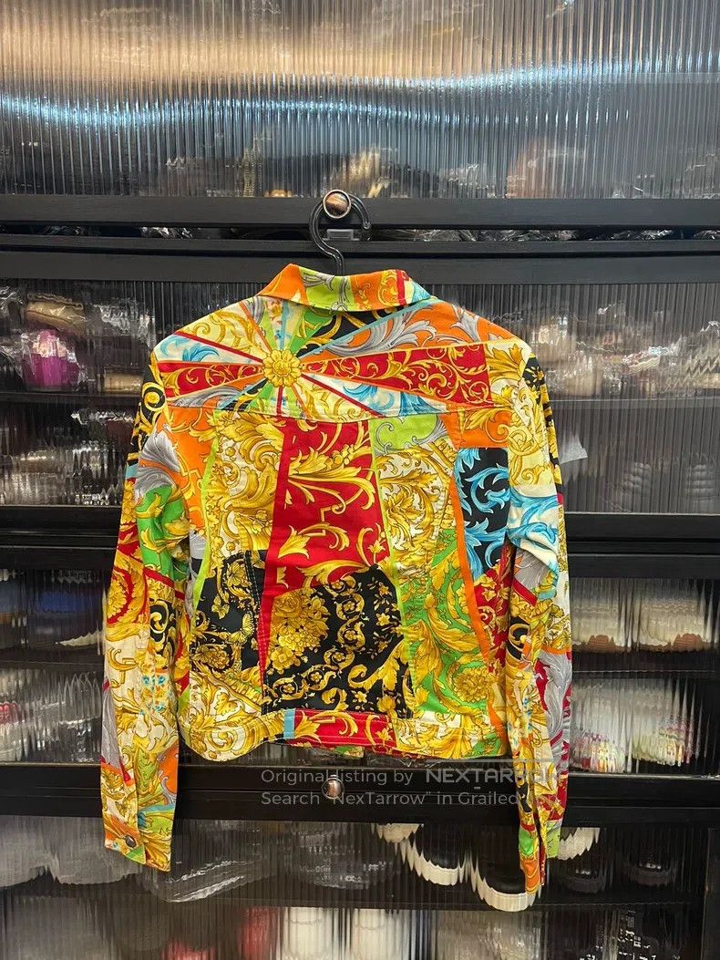 Versace Versace Reworked full of flowers jacket Size S / US 4 / IT 40 - 2 Thumbnail