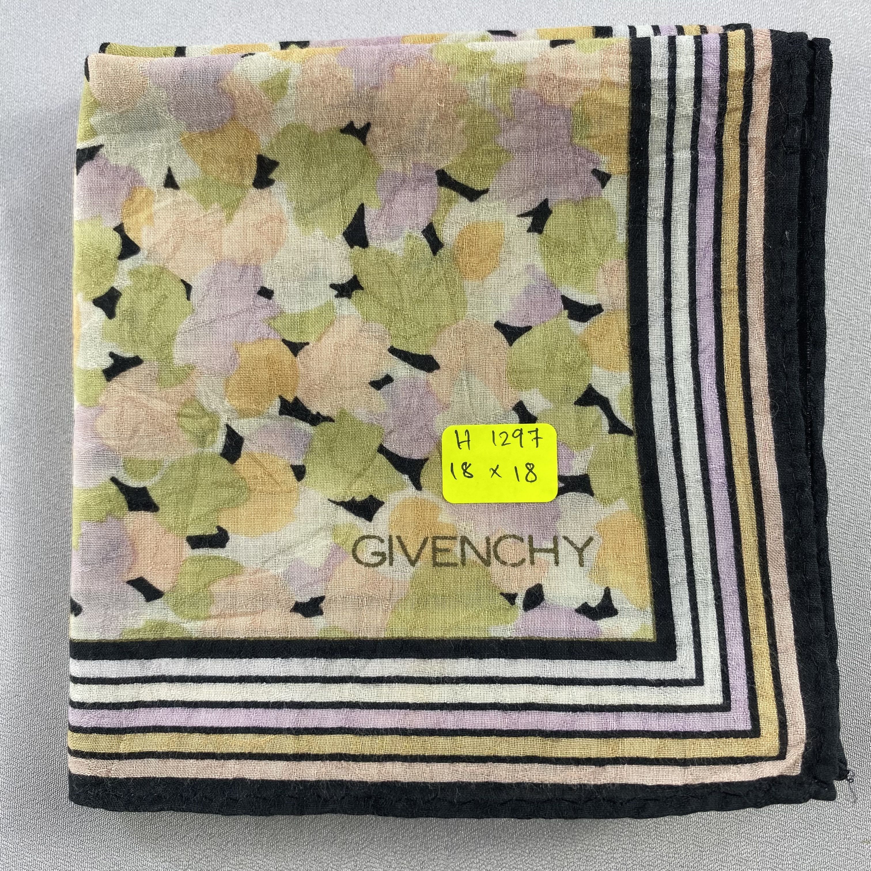 Vintage Givenchy Bandana/ Handkerchief / Neckerchief Size ONE SIZE - 5 Thumbnail