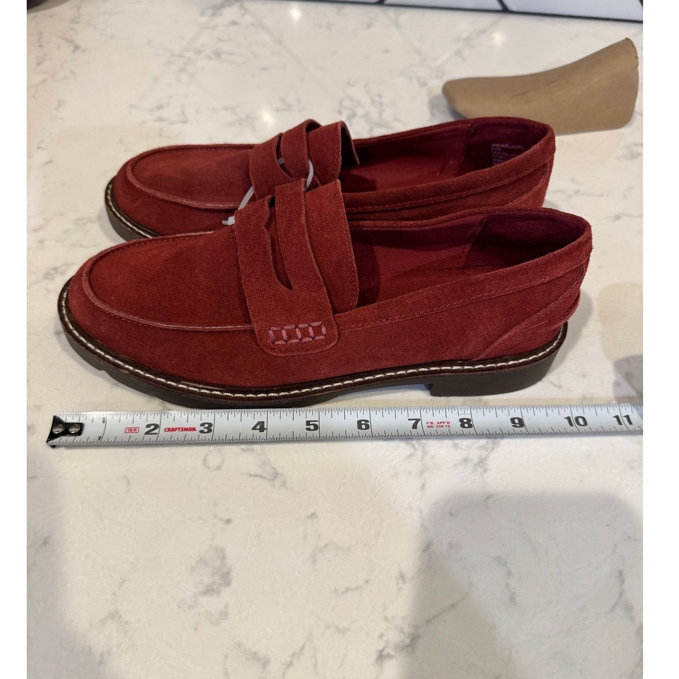 Anne Klein Anne Klein Emmylou Lug Sole Loafers suede maroon size 7 Size US 7 / IT 37 - 11 Thumbnail