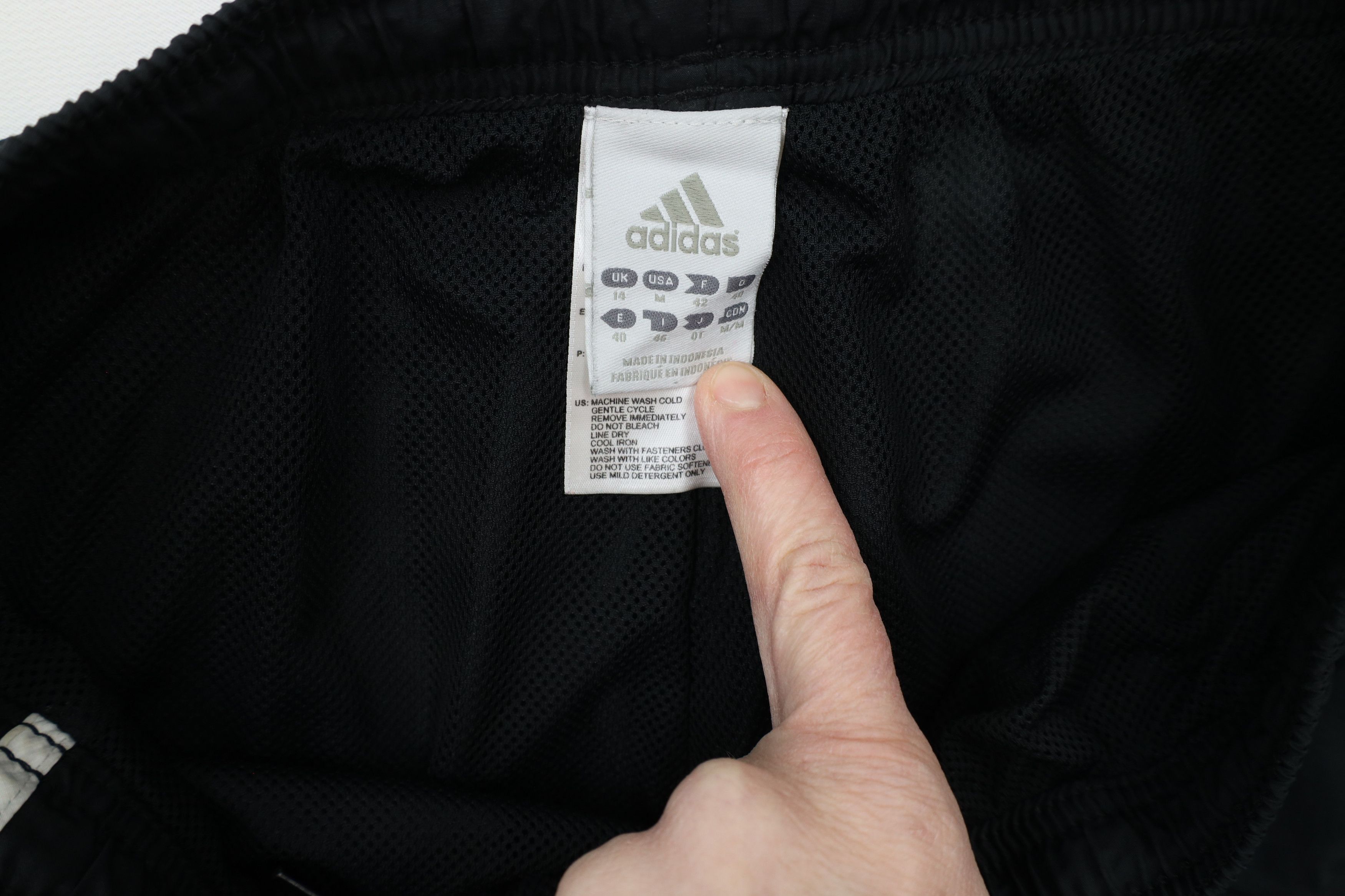 Adidas × Vintage Vintage Adidas Striped Wide Leg Windbreaker Pants Black Size 30" / US 8 / IT 44 - 10 Thumbnail