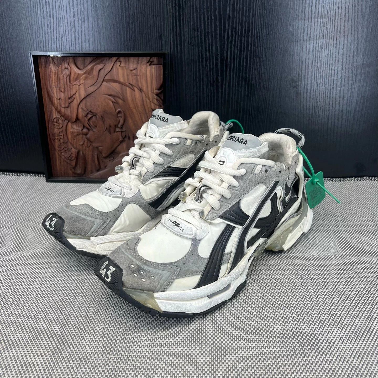 Balenciaga Balenciaga Runner Gray Black Size 43 Size US 10 / EU 43 - 1 Thumbnail