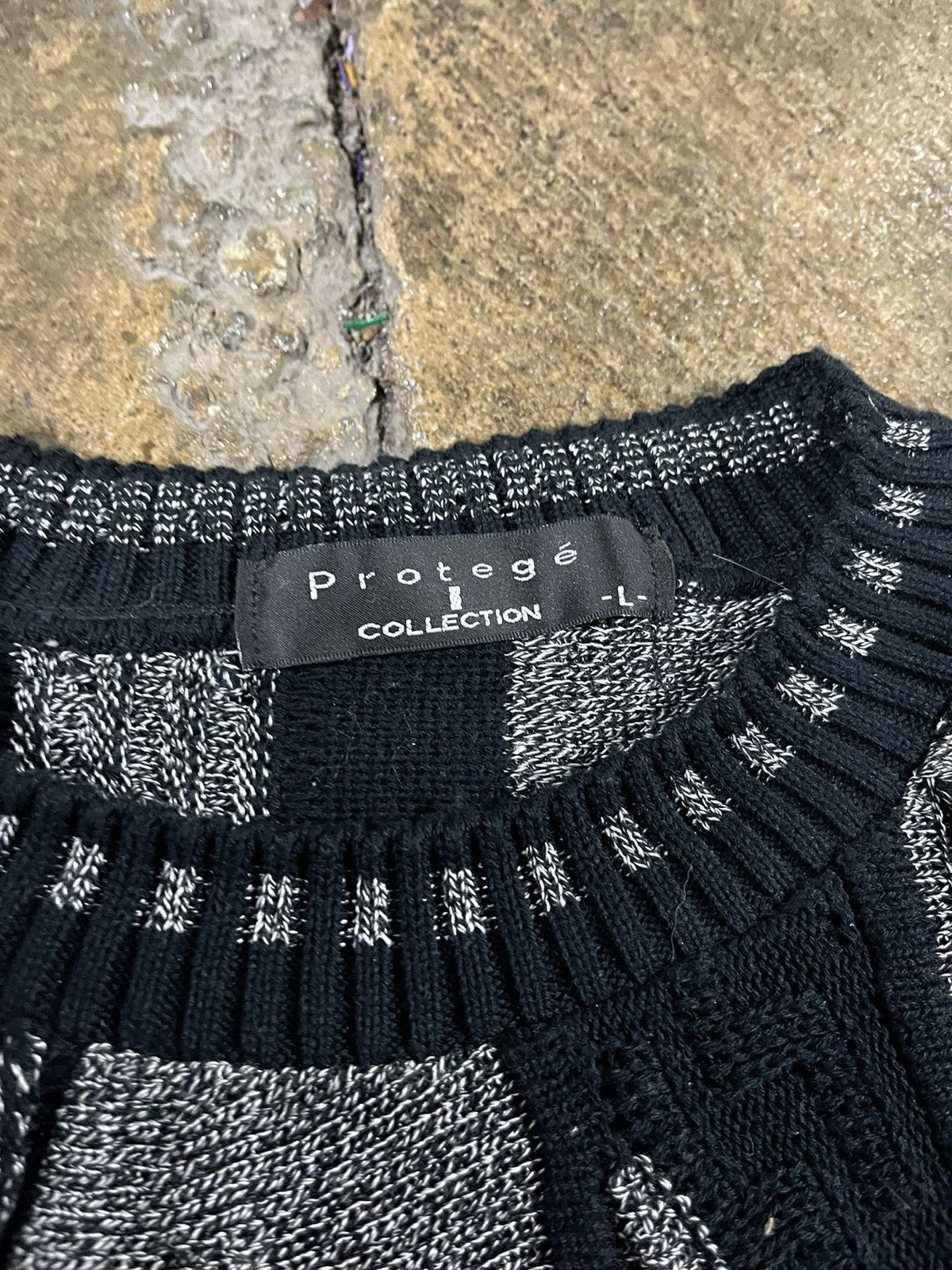 Coogi × Protege × Vintage Crazy Vintage Coogi Style 3D Knit Pattern Sweater Art Biggie Size US L / EU 52-54 / 3 - 3 Thumbnail