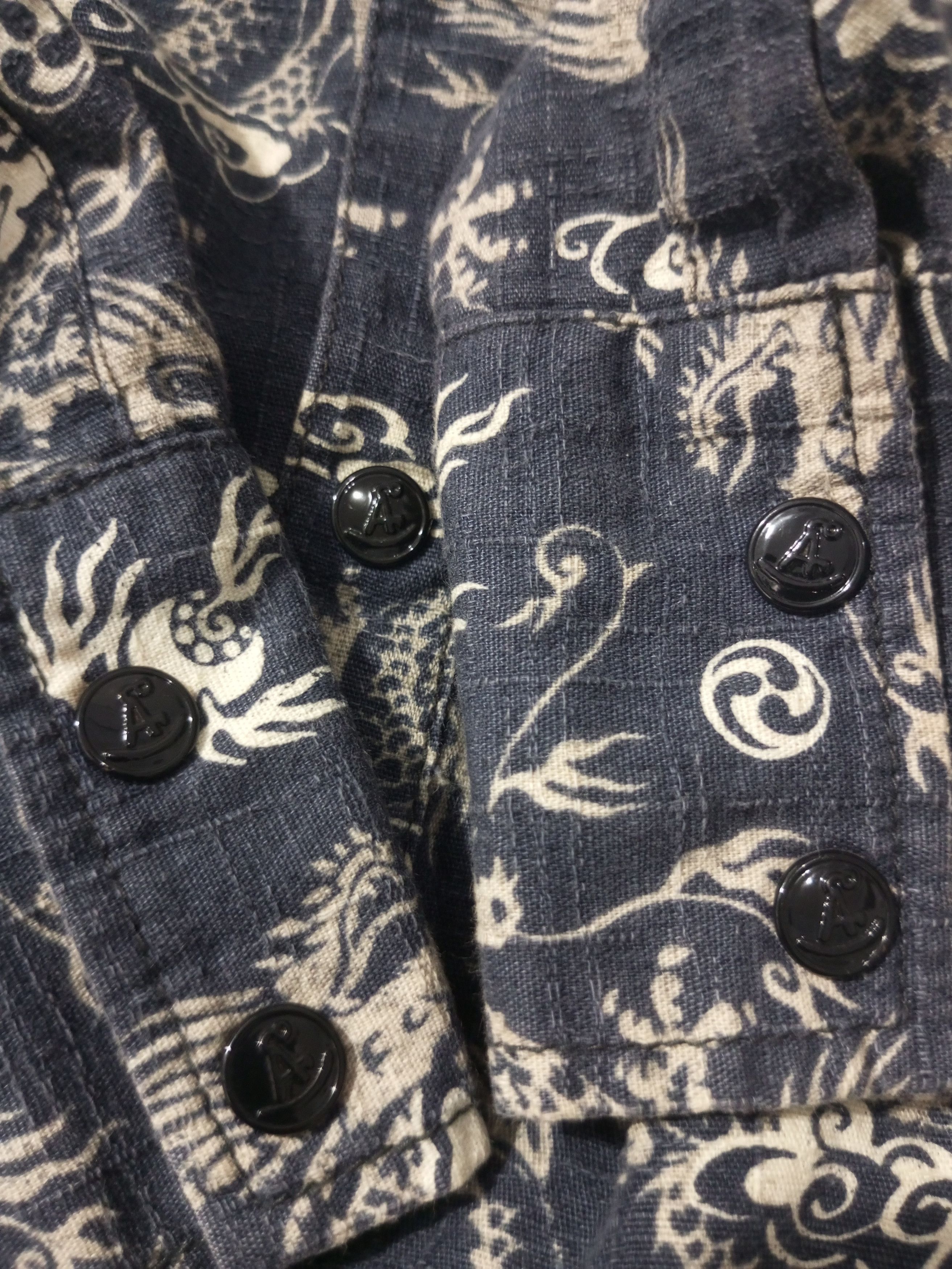 Japanese Brand Vintage japanese dragon full long sleeve button up shirt Size US L / EU 52-54 / 3 - 9 Thumbnail