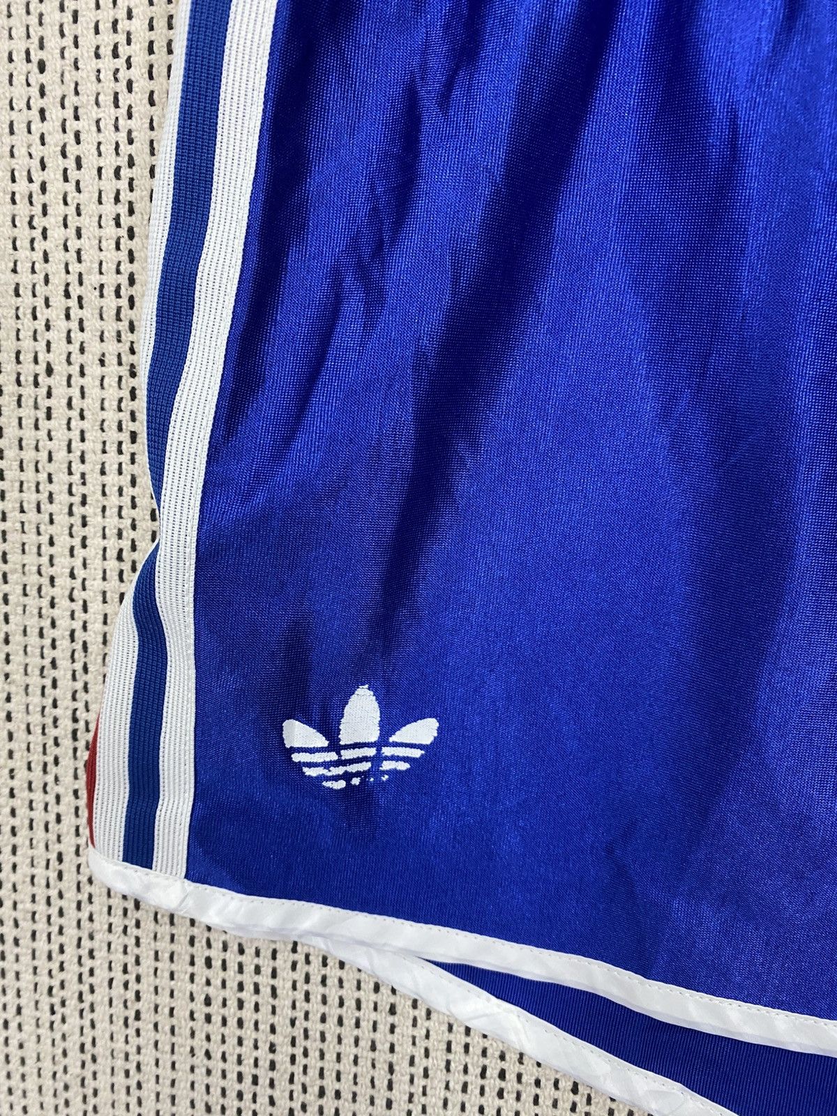 Adidas × Vintage Vintage adidas blue shorts pocket very rare Size US 34 / EU 50 - 2 Thumbnail