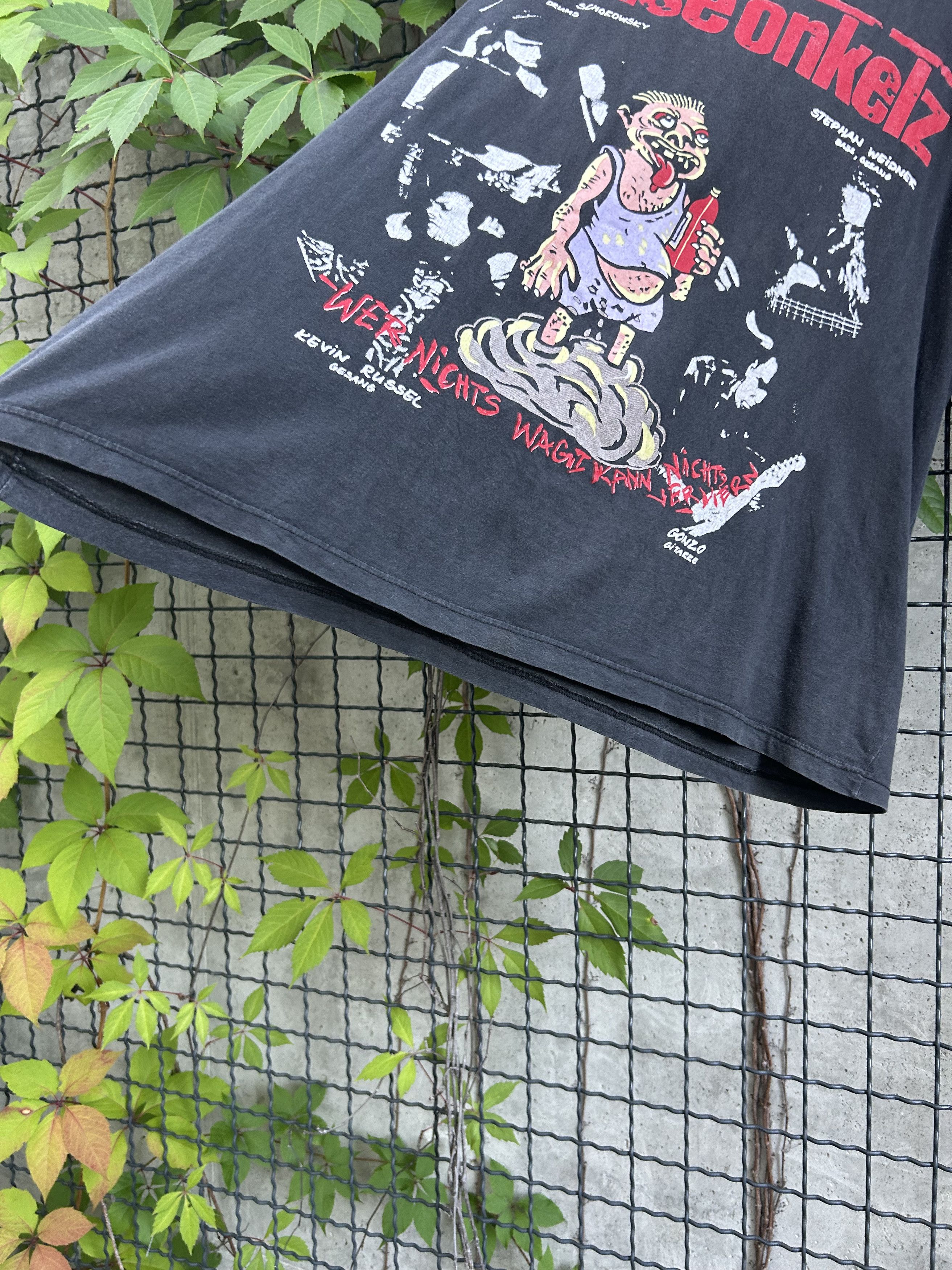 Band Tees × Vintage Vintage 90s Böhse Onkelz Rock Band Graphic T-shirt Size US XL / EU 56 / 4 - 10 Thumbnail