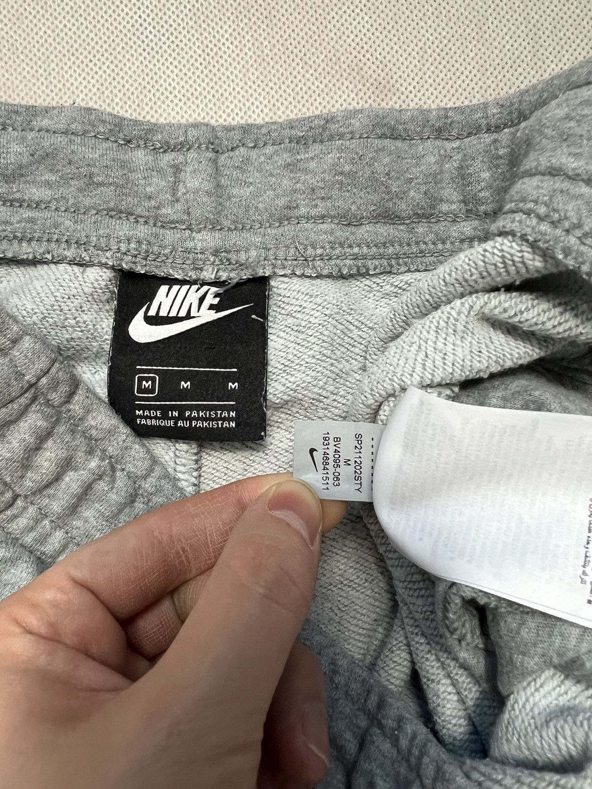 Nike Pants Nike small logo grey Size US 32 / EU 48 - 4 Thumbnail