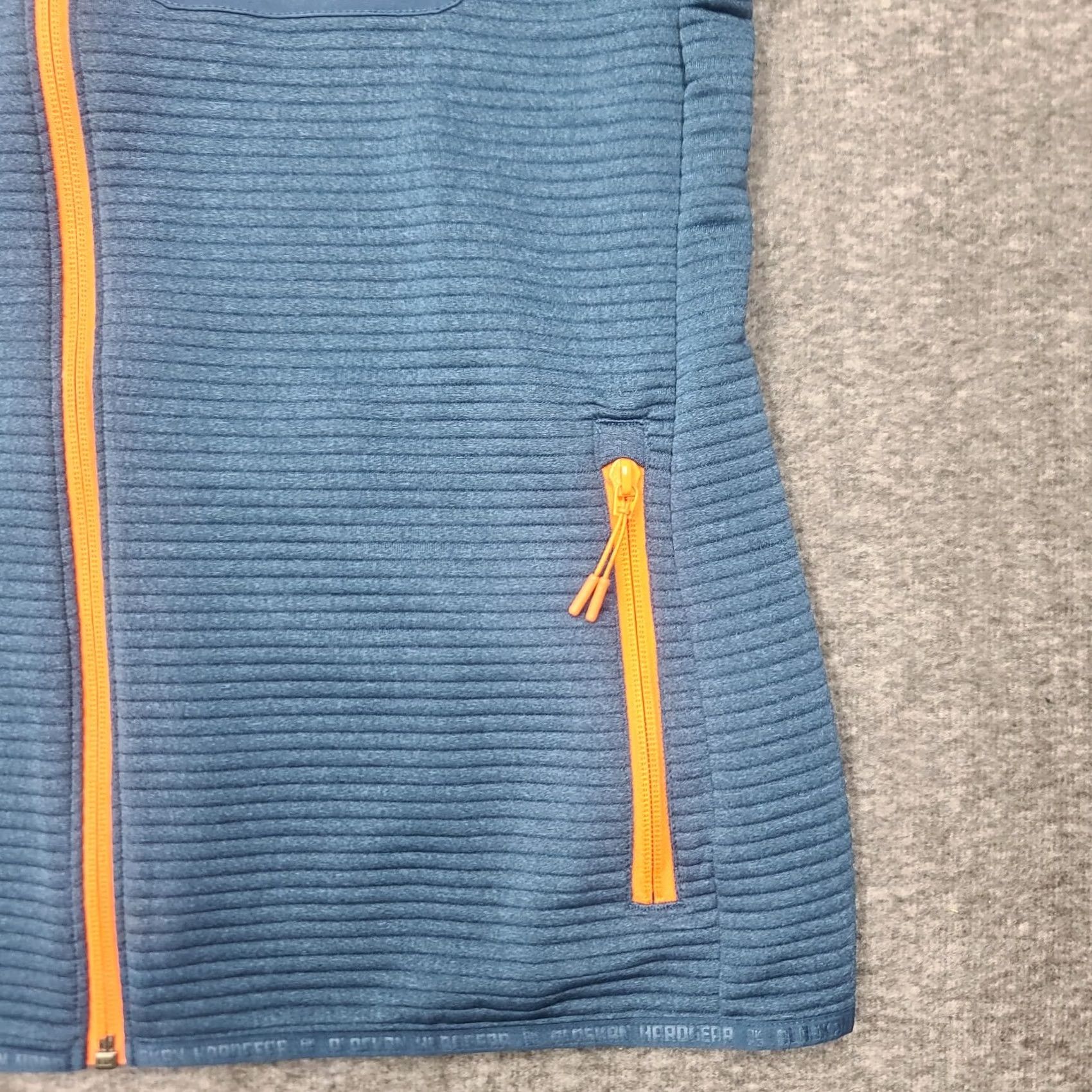 Vintage Duluth Alaskan Hardgear Gauntlet Grid Fleece Vest Mens M Blue Outdoor Fishing Hiking Breathable Full Zip Pockets Midweight Lightweight Size US M / EU 48-50 / 2 - 5 Thumbnail