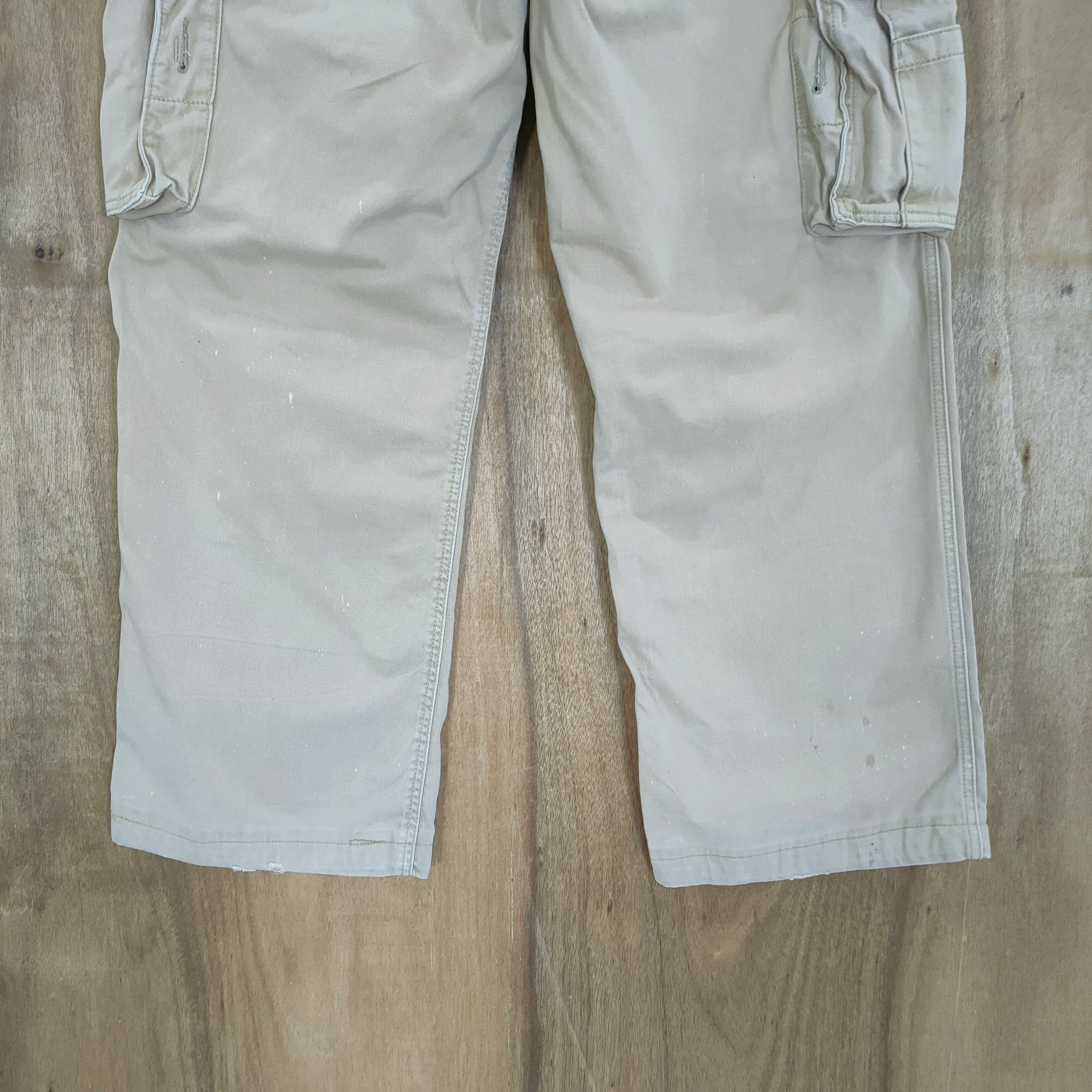Levi's Vintage Clothing VINTAGE LEVI'S BAGGY CARGO PANTS Size US 35 - 6 Thumbnail