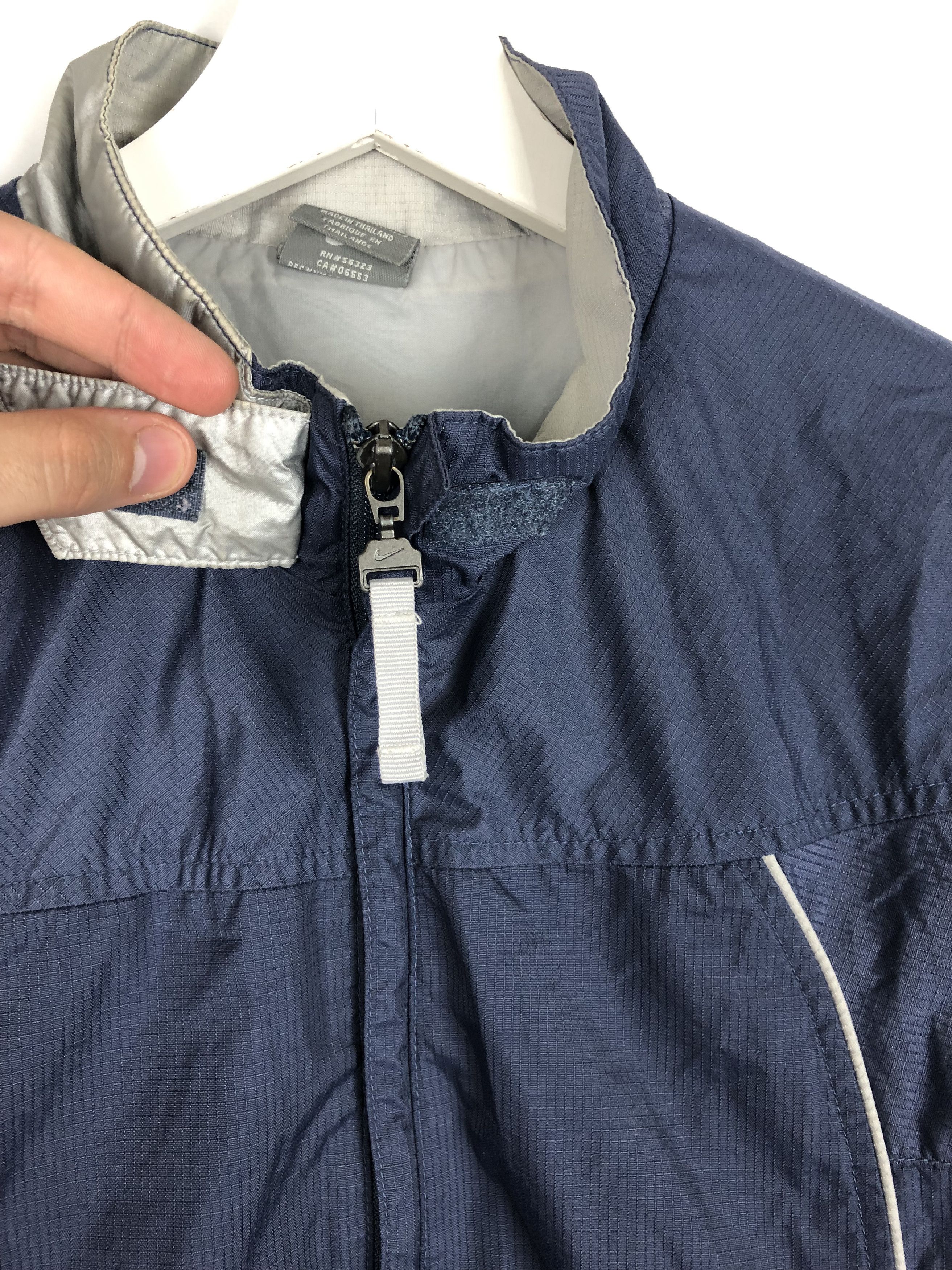 Nike Nike Vintage Y2K Jacket Zip Swoosh Logo Nylon size S Size US S / EU 44-46 / 1 - 9 Thumbnail