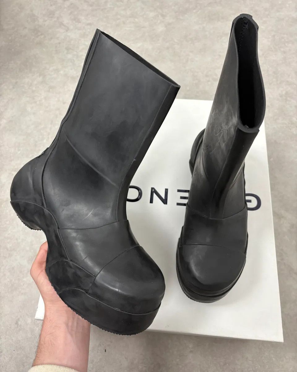 Givenchy Givenchy Rubber Ankle Black Rain Boots Size US 7 / EU 40 - 1 Thumbnail
