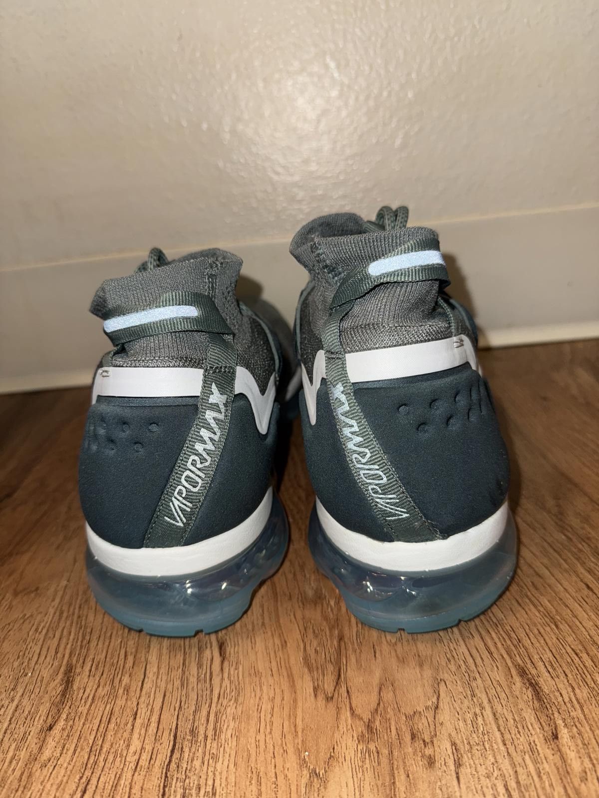 Nike Nike Vapormax Utility Size US 10 / EU 43 - 4 Thumbnail