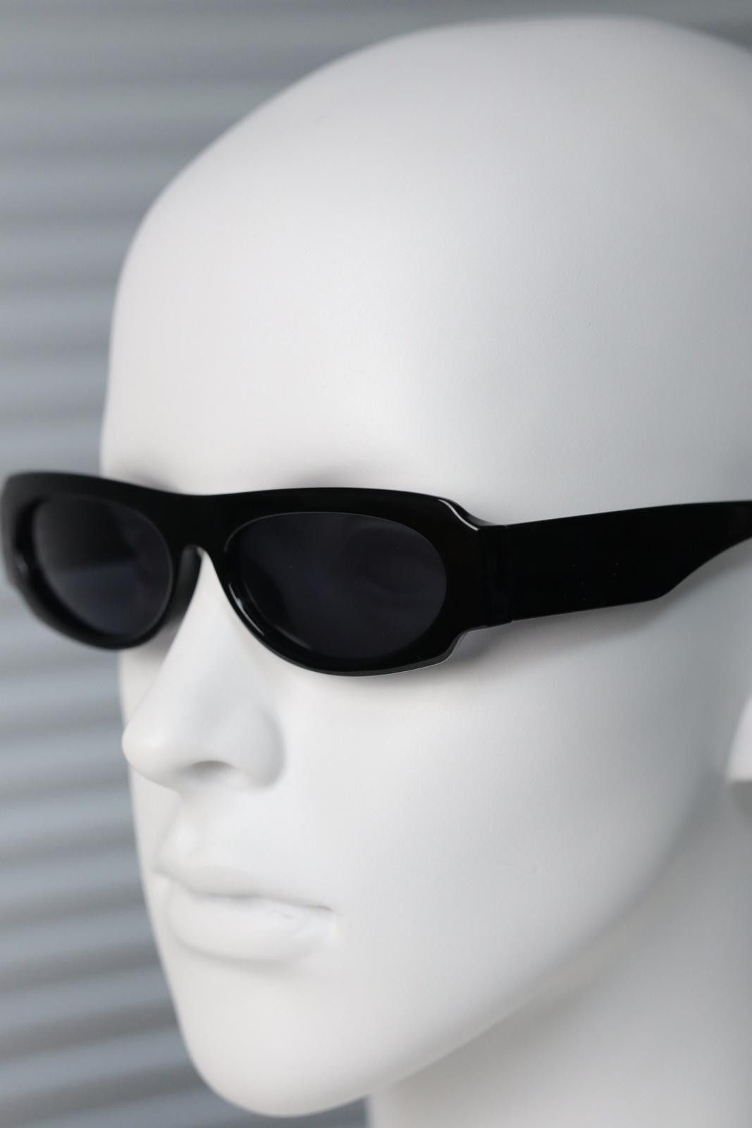 Japanese Brand Vtg Avant Garde Y2K Black Rectangle Sunglasses Unisex OS Size ONE SIZE - 7 Thumbnail