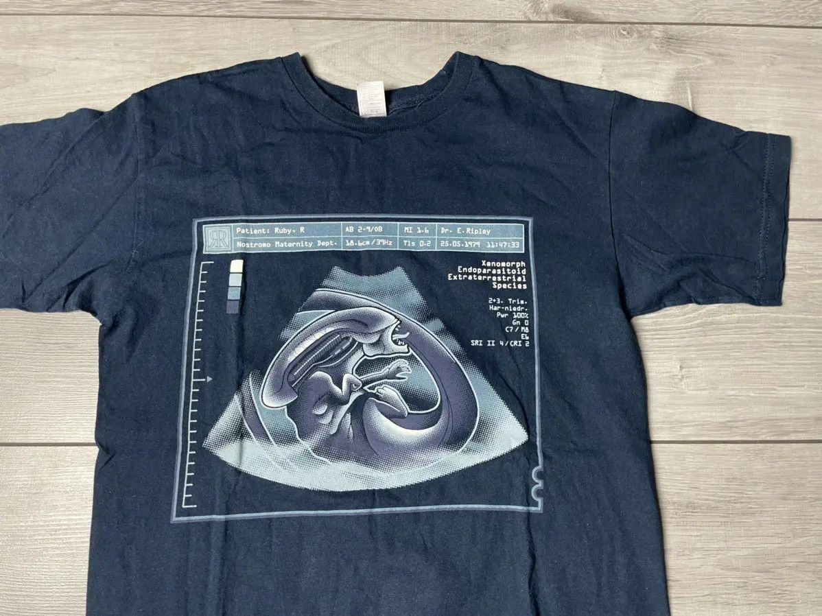 Band Tees Movie alien T-shirt band tee size Small Size US S / EU 44-46 / 1 - 3 Thumbnail