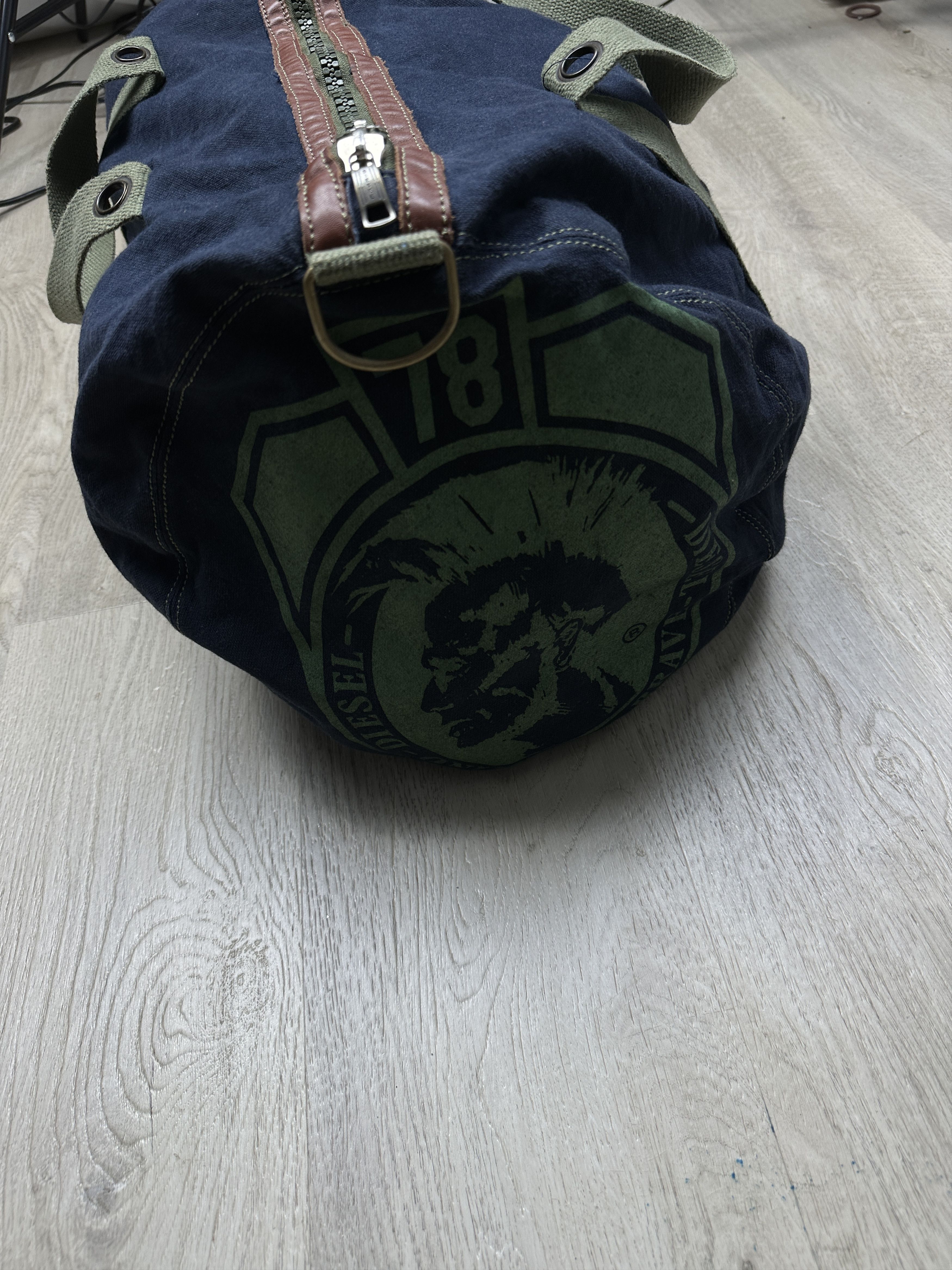 Diesel Diesel Big Logo Punk Boston Travel Bag Drum Bag Size ONE SIZE - 5 Thumbnail