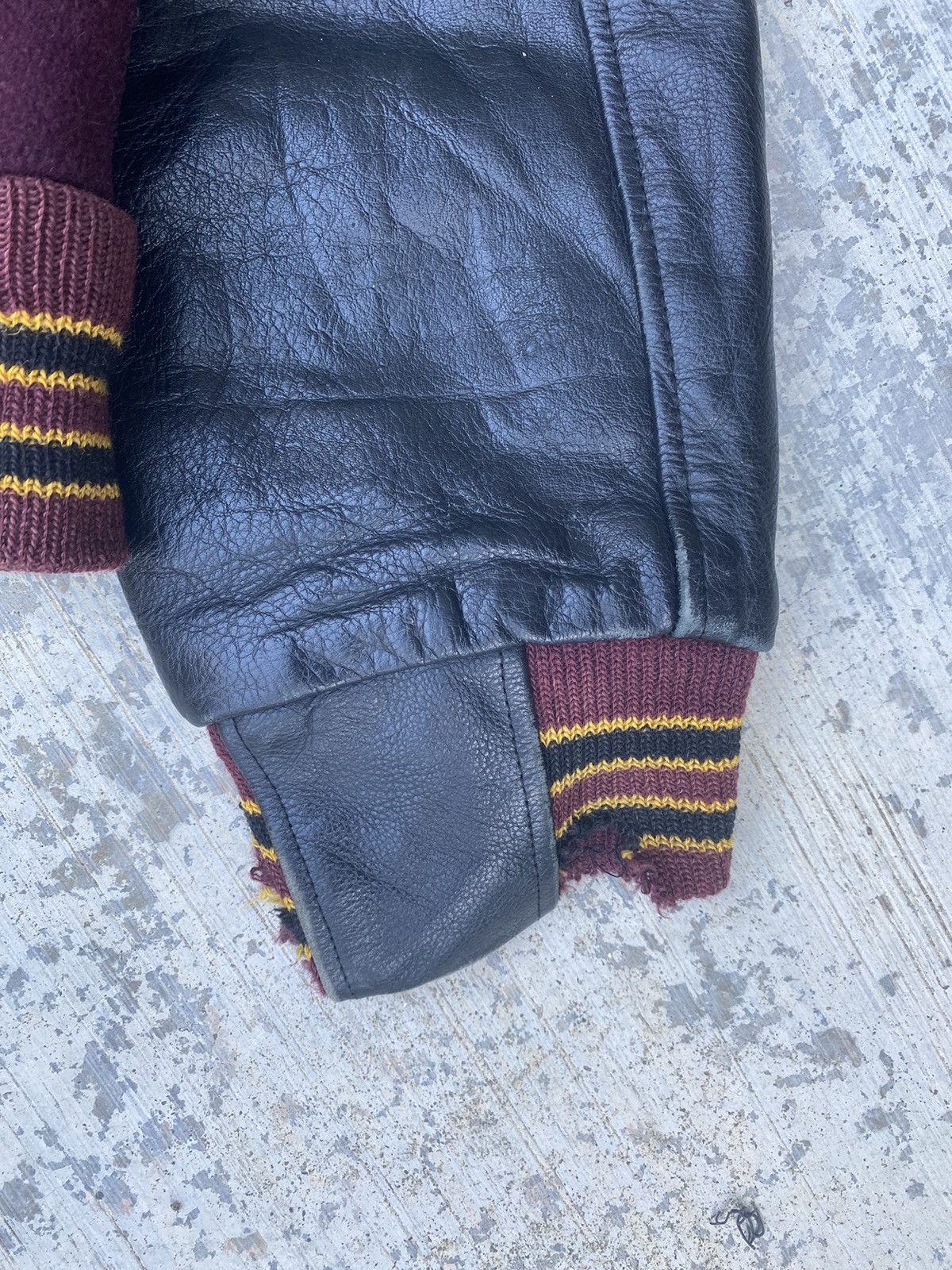 Golden Bear AW Distressed Golden Bear Sleeve Leather Varsity Size US L / EU 52-54 / 3 - 8 Thumbnail