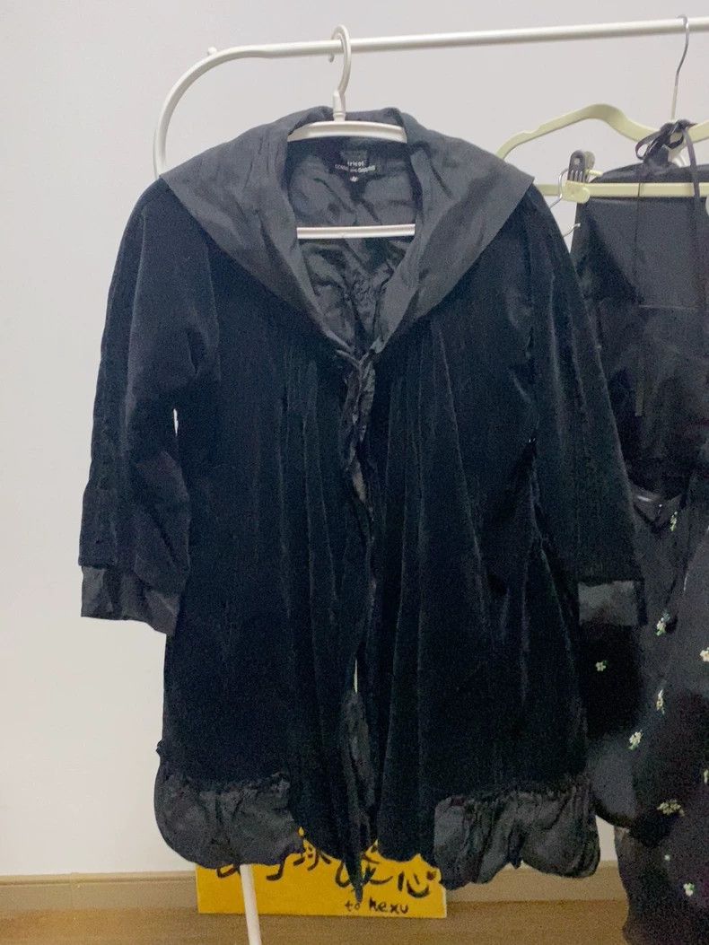 Comme des Garcons Comme Des Garcons Velvet trench coat, cardigan, navy colla Size M / US 6-8 / IT 42-44 - 1 Thumbnail