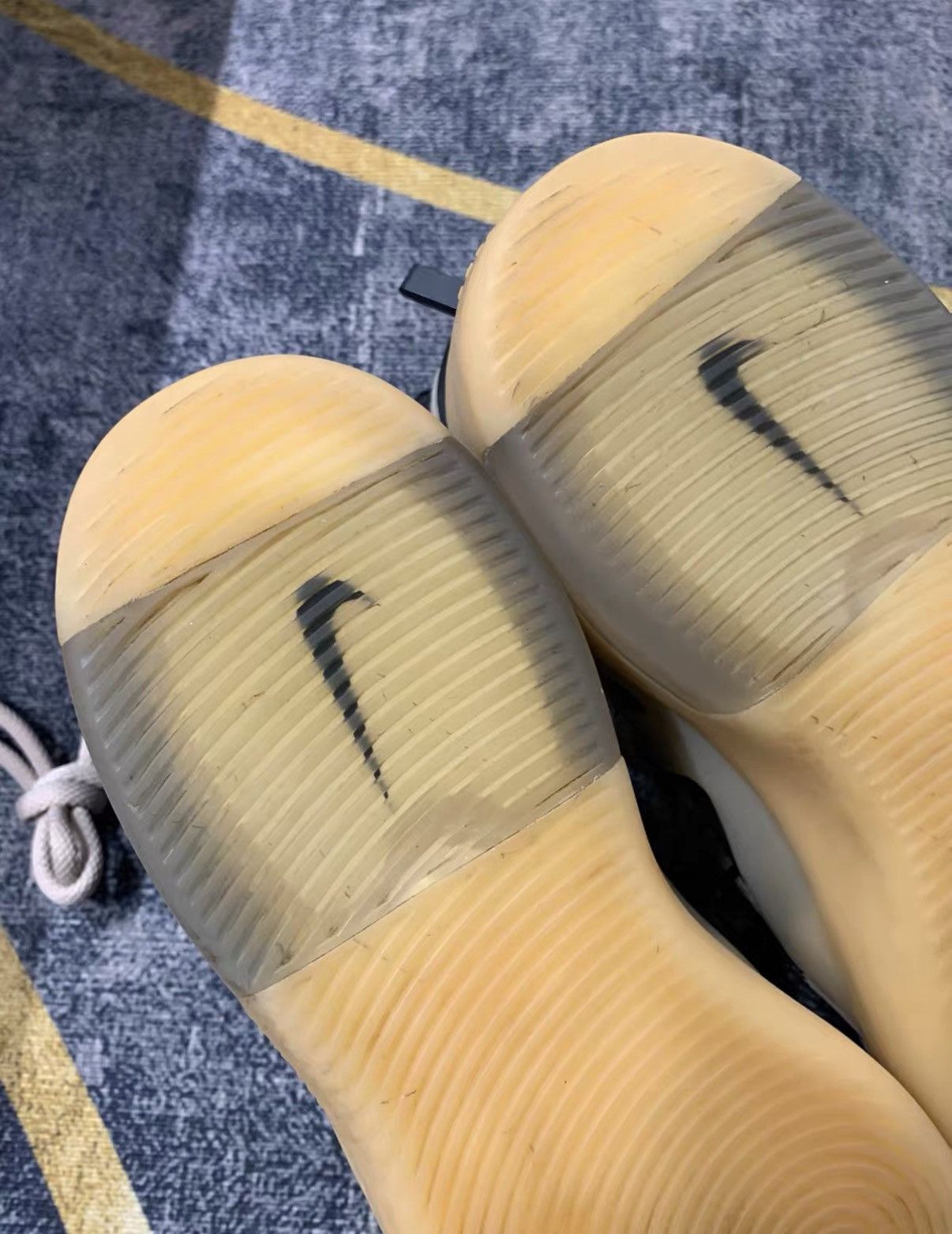 Fear of God Fear of God x Nike FOG High Top 1st Edition J42 Size US 9 / EU 42 - 8 Thumbnail