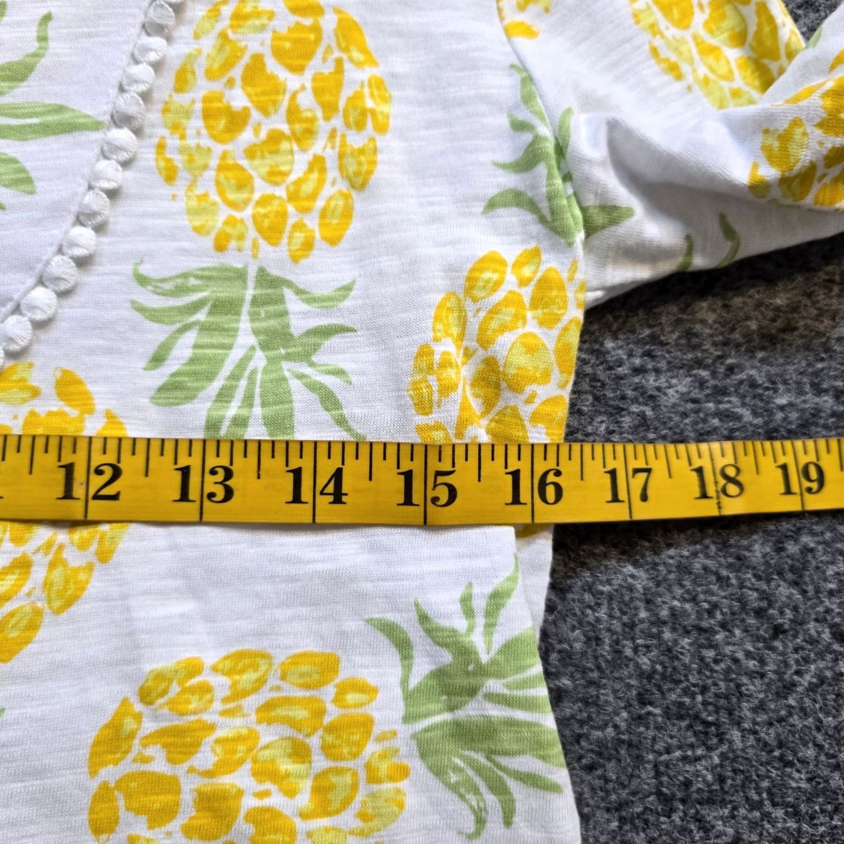 Brooks Brothers Brooks Brothers Top Womens Size Small Yellow Pineapples Long Sleeve Casual Blouse Regular Knit Cotton V-Neck Pullover Size S / US 4 / IT 40 - 7 Thumbnail