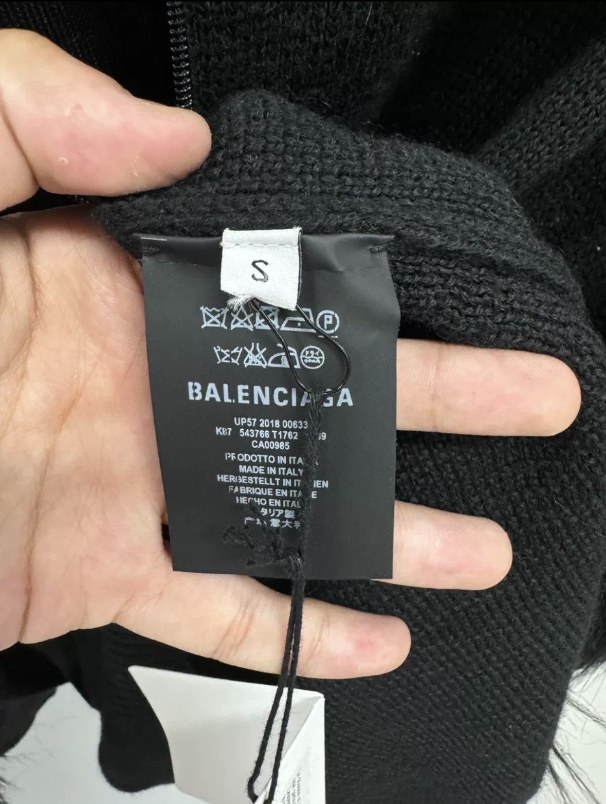 Balenciaga Balenciaga 18fw flag sweater Size US M / EU 48-50 / 2 - 8 Thumbnail
